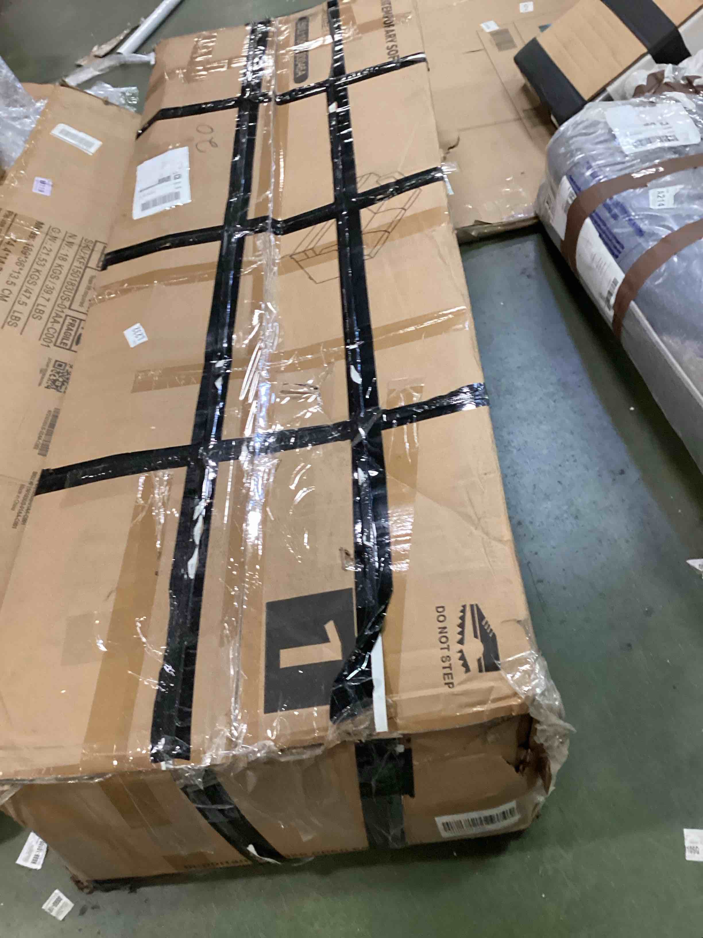 https://s3.amazonaws.com/lotting-images-prod/bidfta/GRA2188215_1742820221201.jpeg