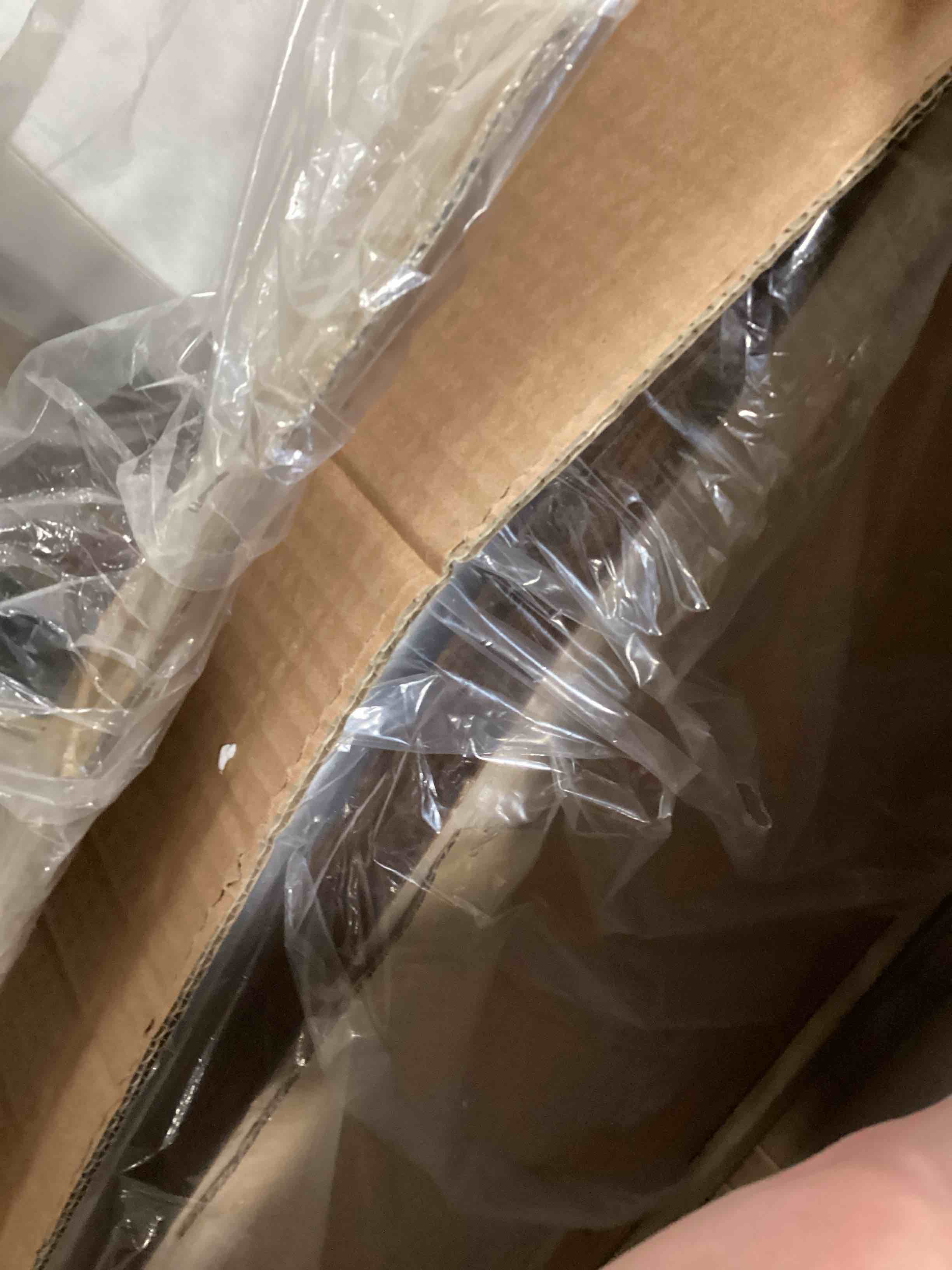 https://s3.amazonaws.com/lotting-images-prod/bidfta/GRA2188764_1743424263417.jpeg