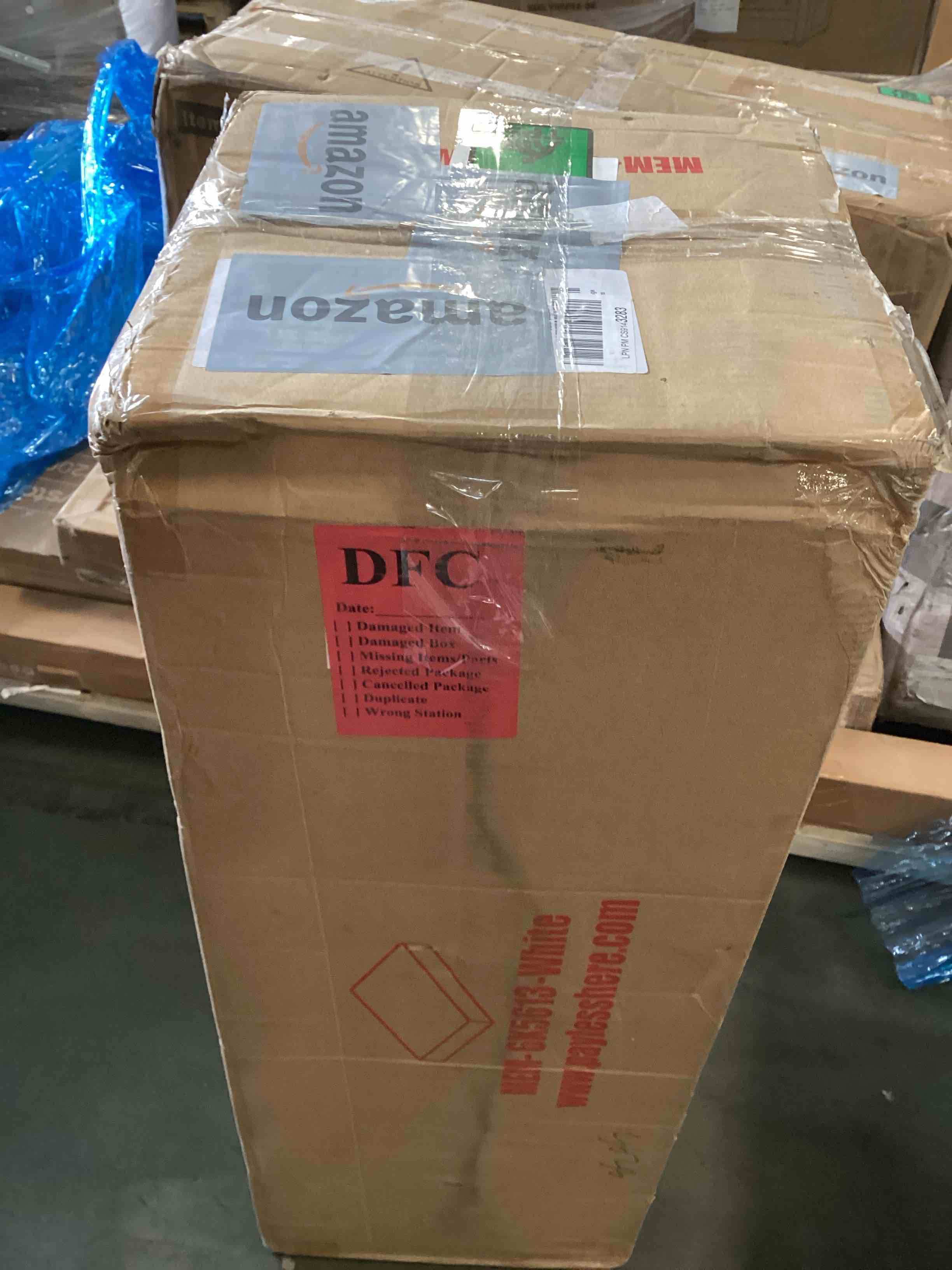 https://s3.amazonaws.com/lotting-images-prod/bidfta/GRA2189973_1744904495105.jpeg