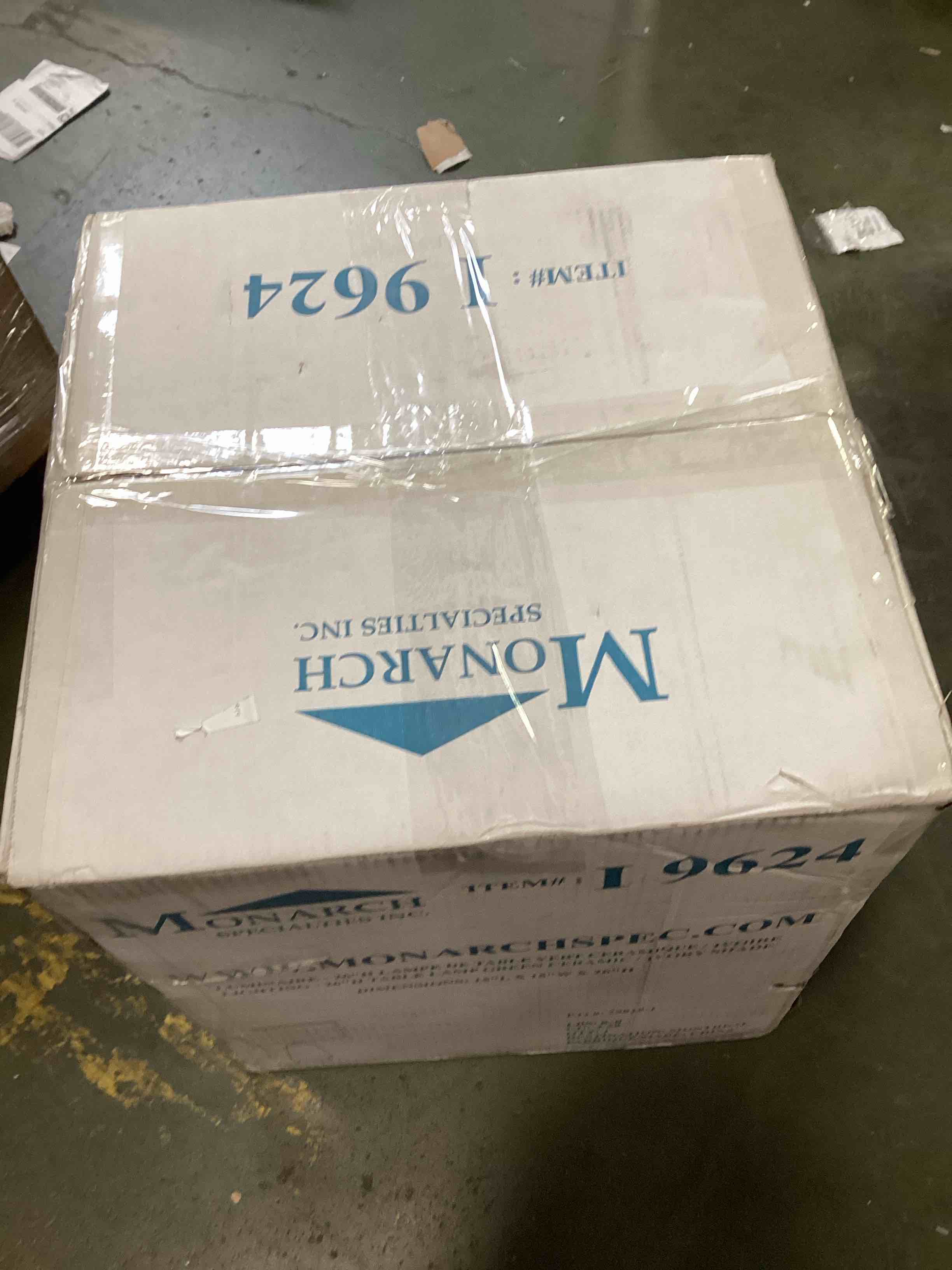 https://s3.amazonaws.com/lotting-images-prod/bidfta/GRA2190476_1745517078154.jpeg