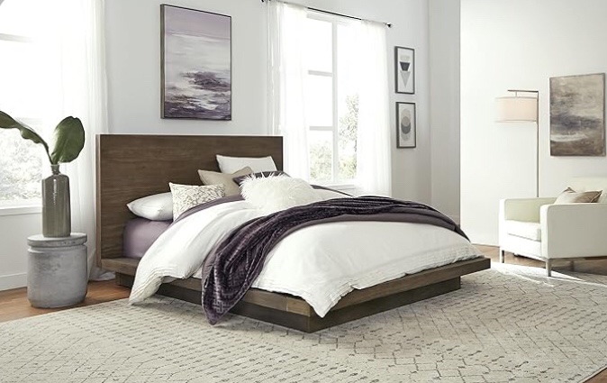 incomplete- Modus Furniture Solid Wood Panel Bed, Queen, Melbourne - Dark Pine