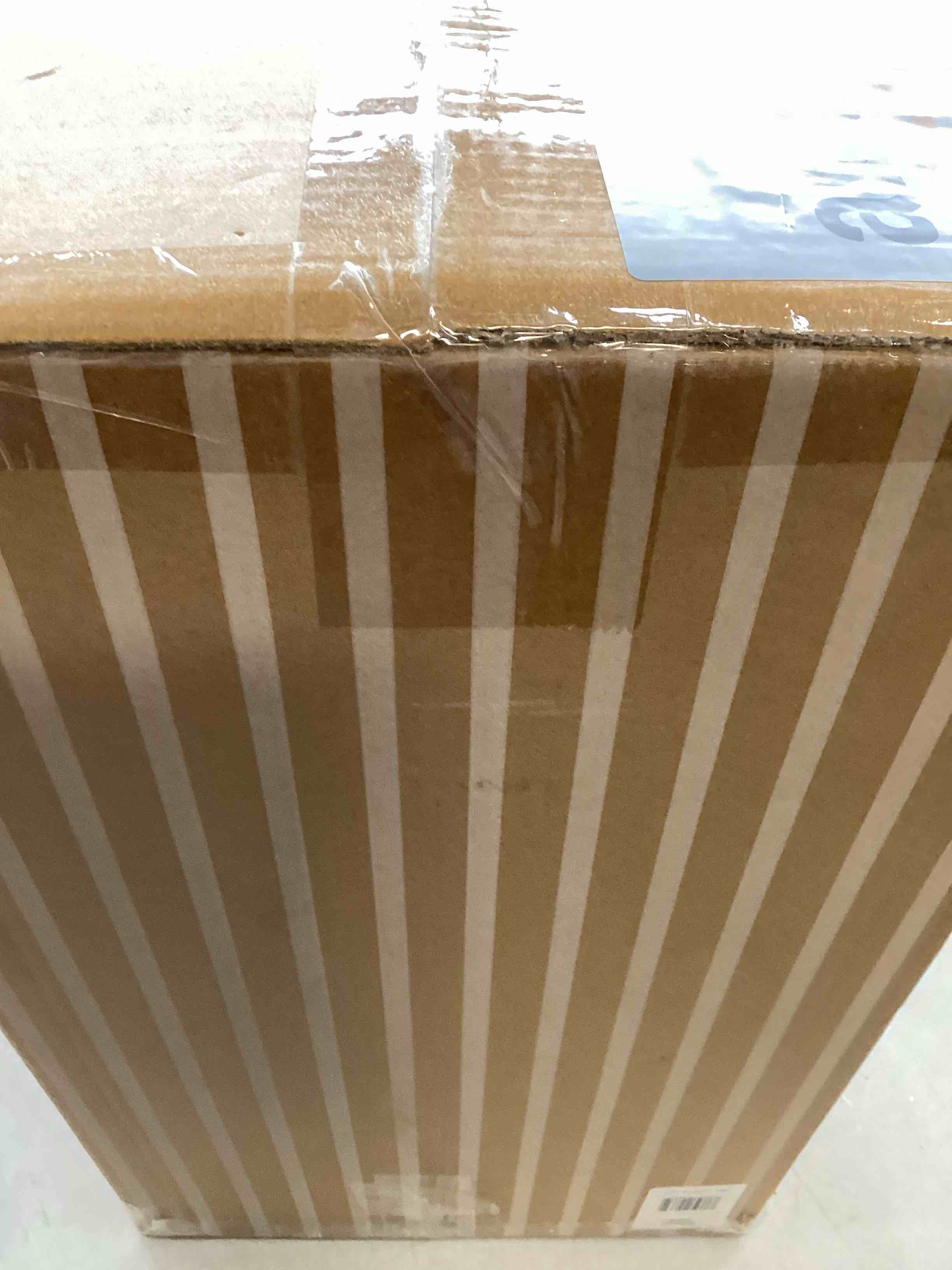 https://s3.amazonaws.com/lotting-images-prod/bidfta/GRA2192581_1743097633407.jpeg