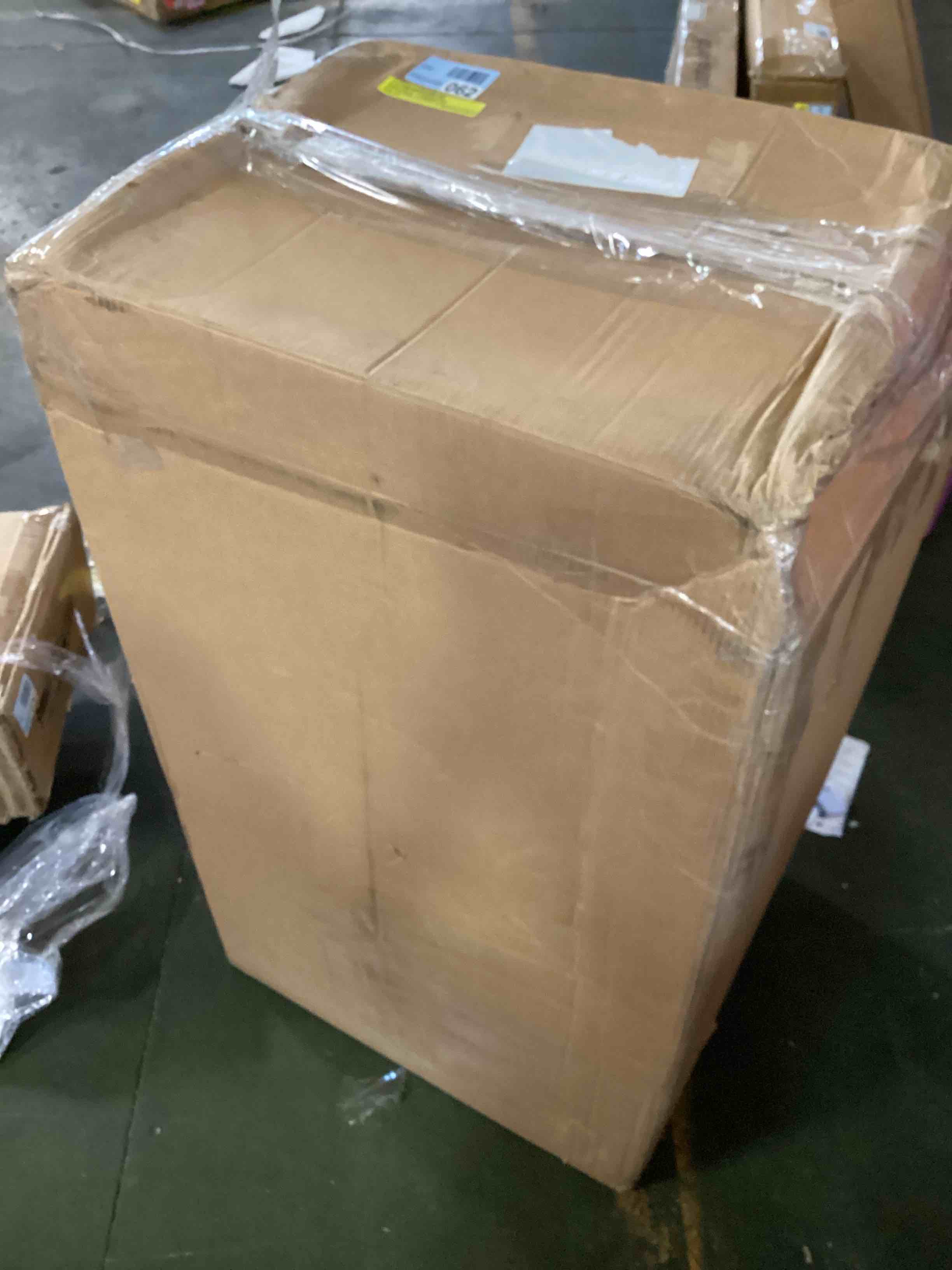 https://s3.amazonaws.com/lotting-images-prod/bidfta/GRA2193798_1751287739053.jpeg