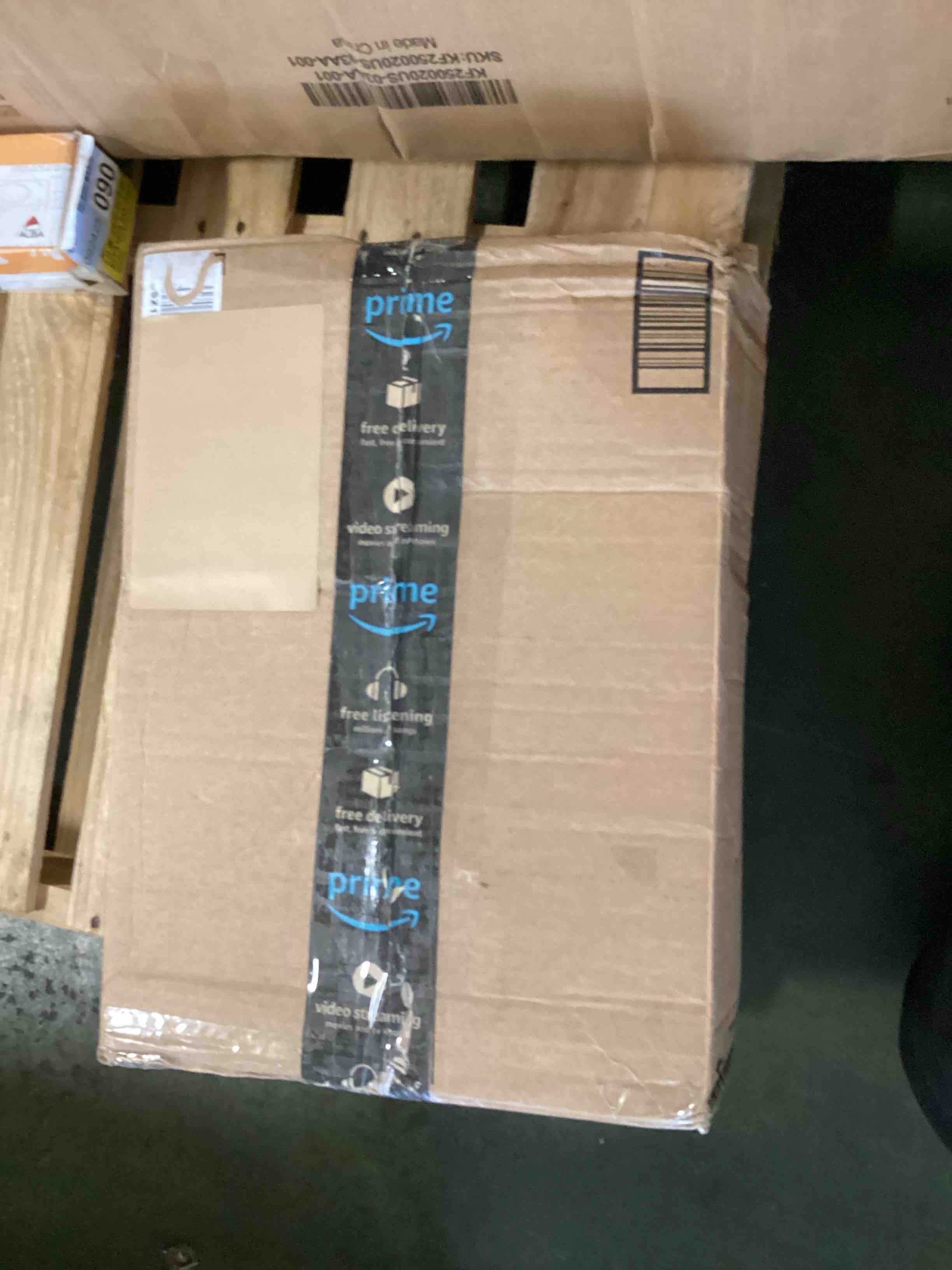 https://s3.amazonaws.com/lotting-images-prod/bidfta/GRA2193799_1751287939232.jpeg