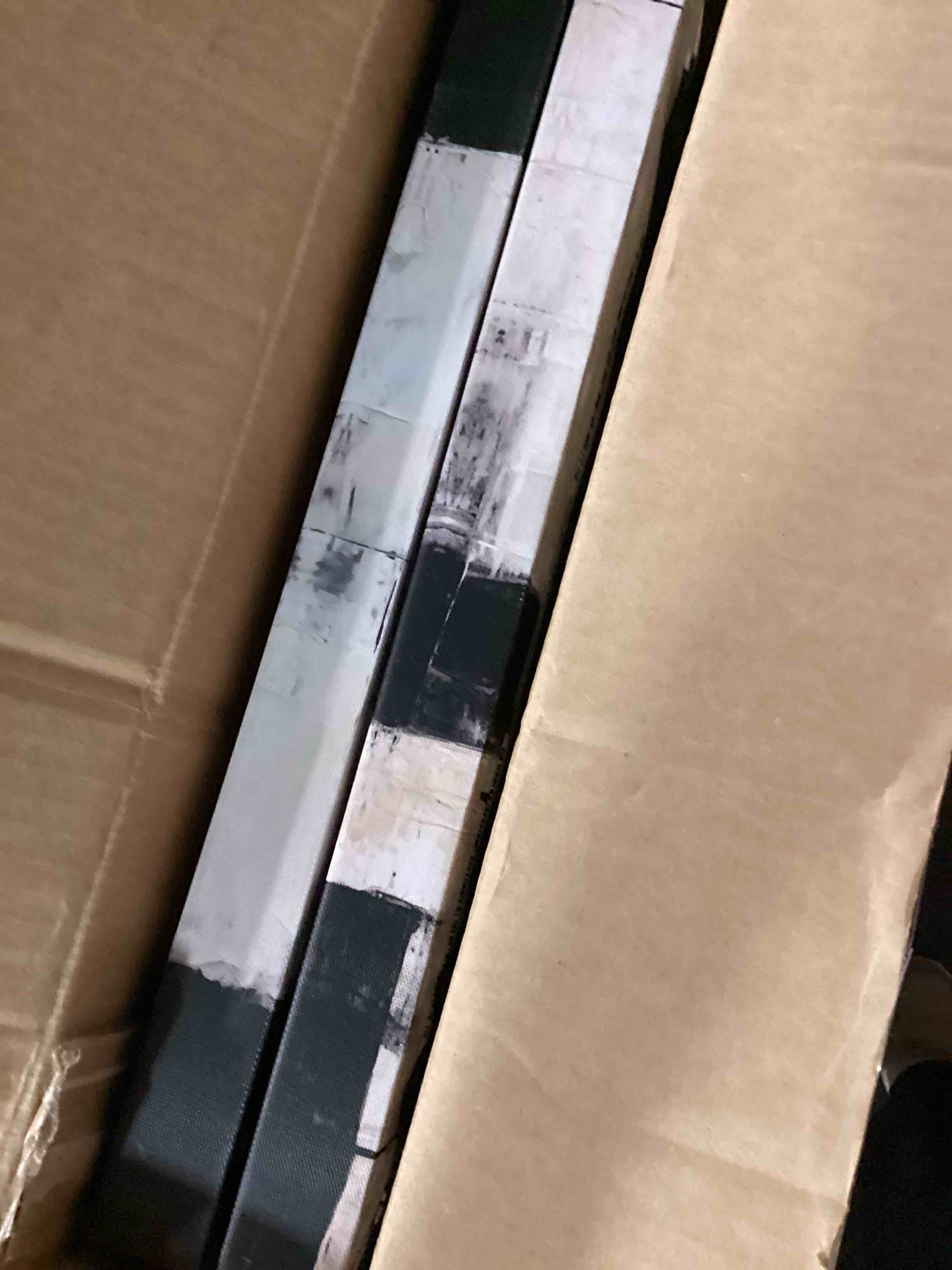 https://s3.amazonaws.com/lotting-images-prod/bidfta/GRA2193809_1751291117735.jpeg