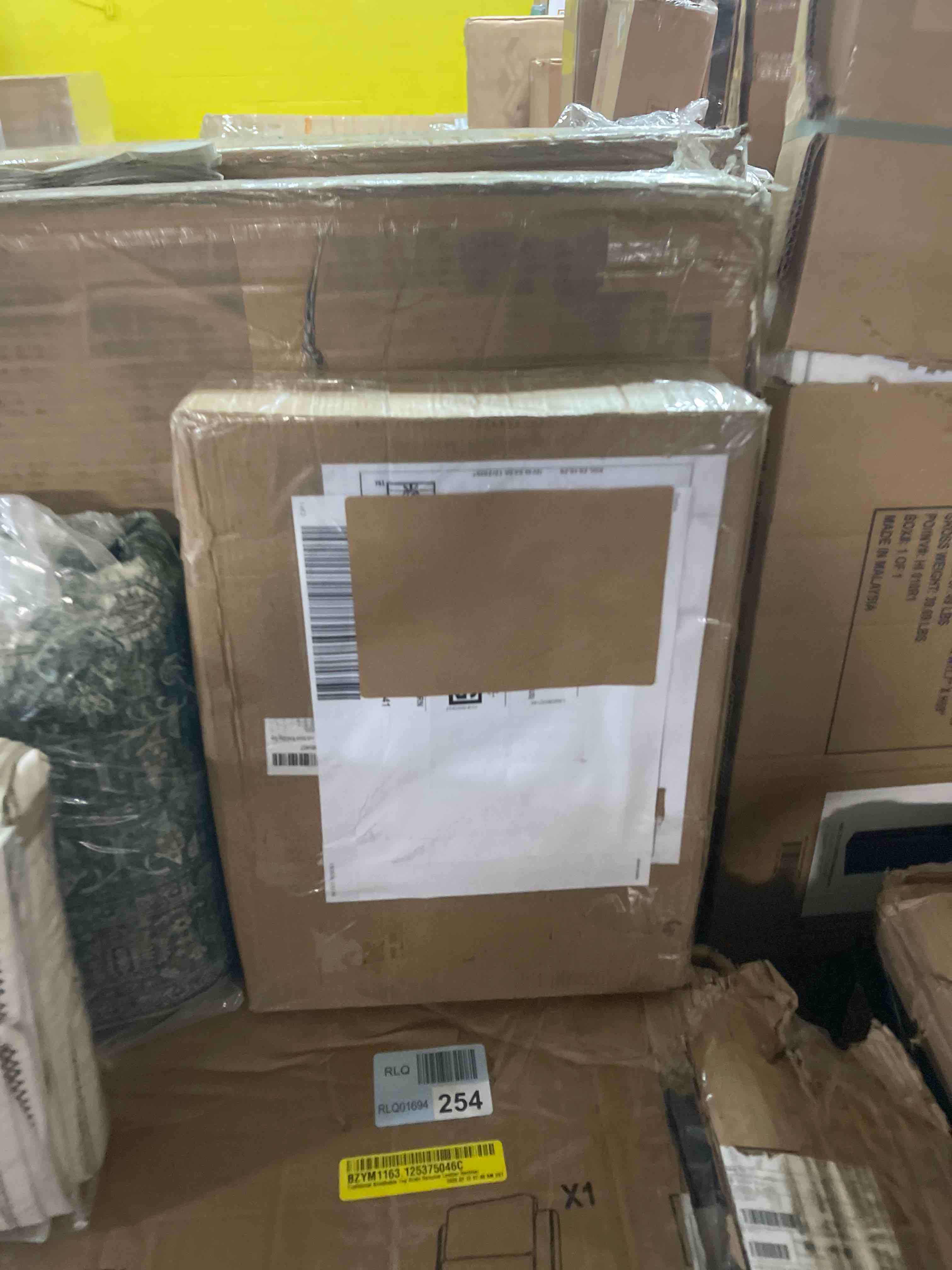 Condition photo showing New/Like New for 3 Tier Bracelet Holder Display - Detachable T Bar Beige Velvet Bracelet Holder, Jewelry Holder Organizer for Bracelet, Necklace, Watches, Rings Beige Standard