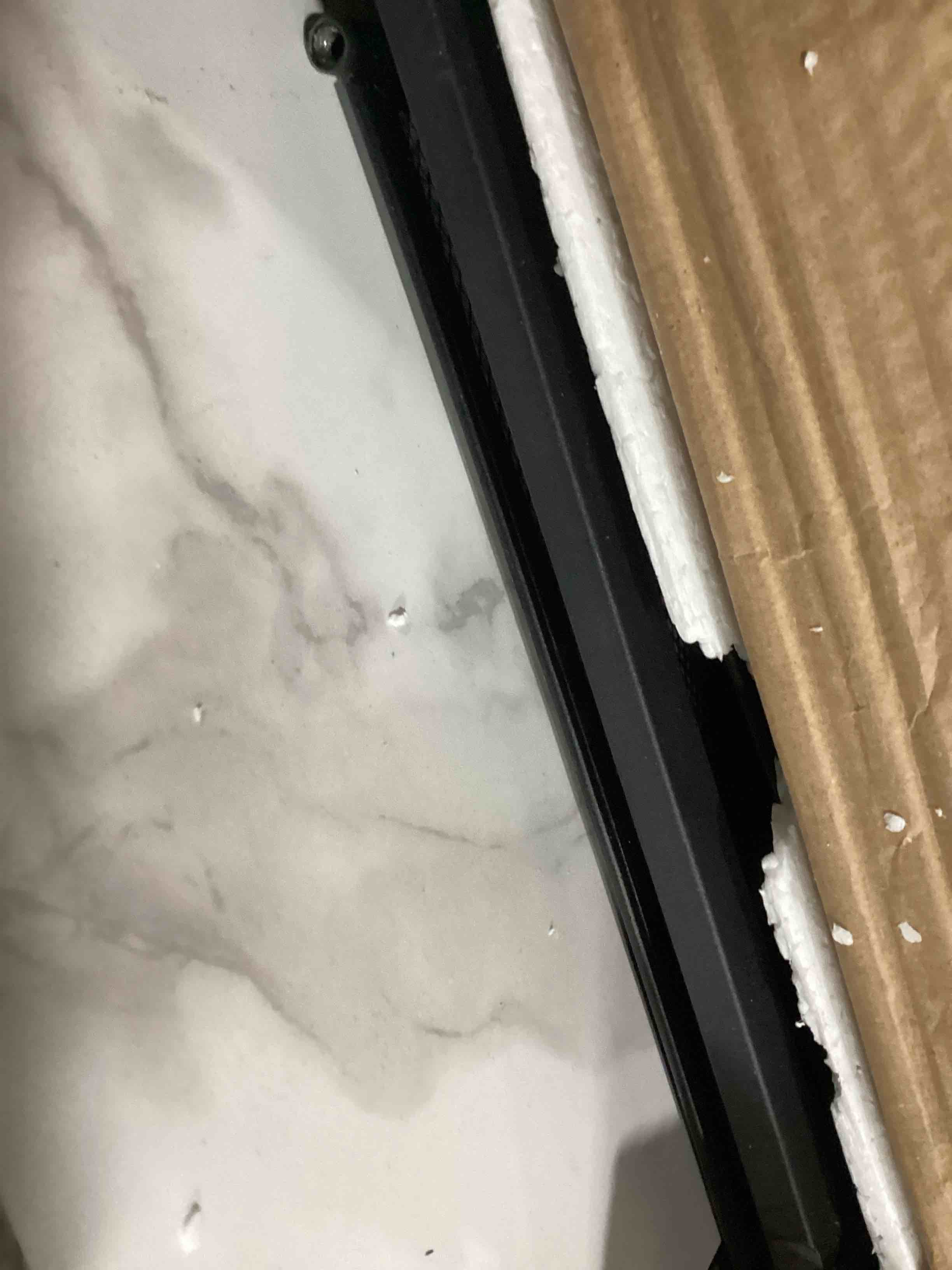https://s3.amazonaws.com/lotting-images-prod/bidfta/GRA2248816_1739546305044.jpeg