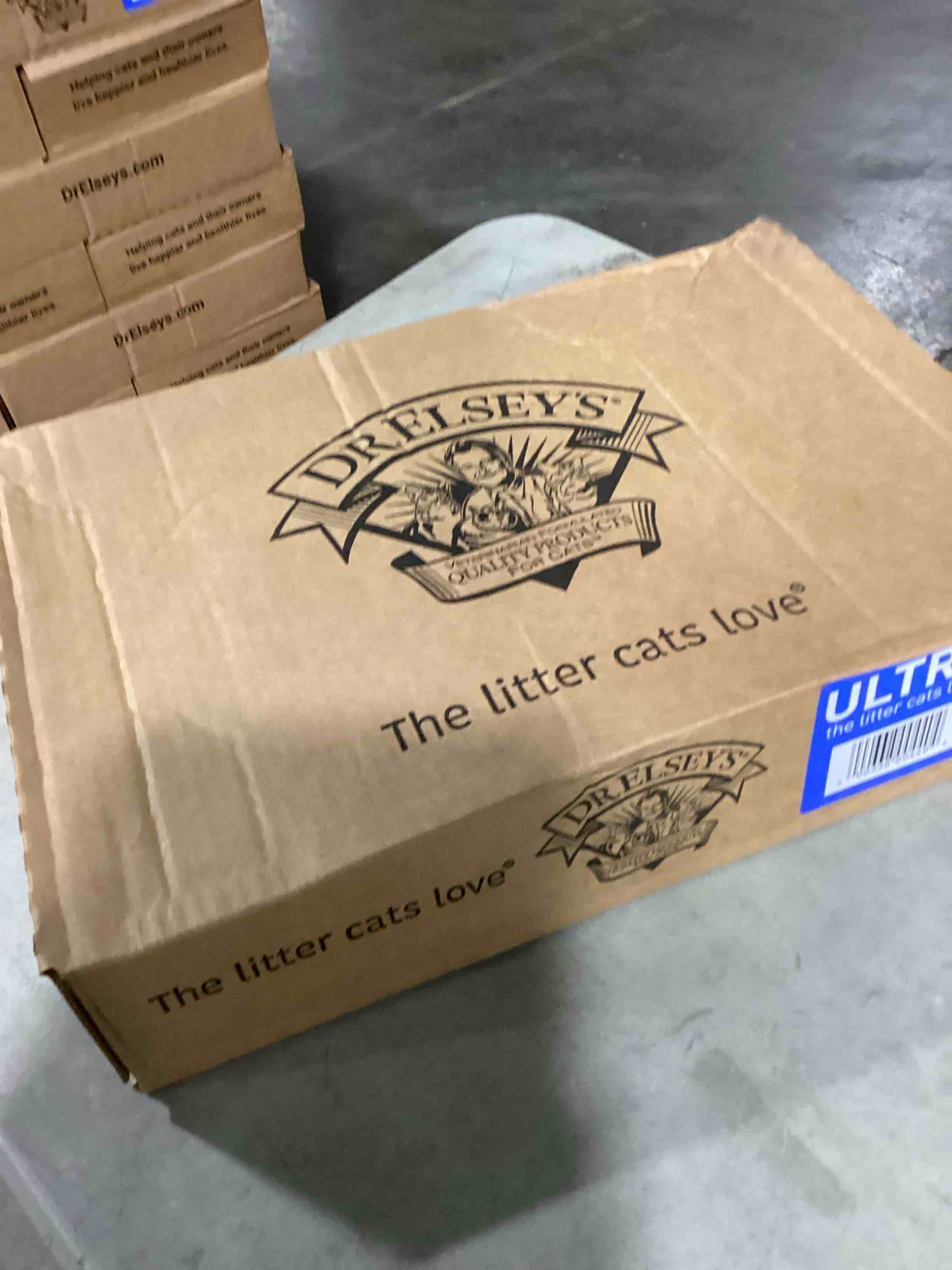 Dr. Elsey s Precious Cat Ultra Unscented Clumping Clay Cat Litter  40lb Bag