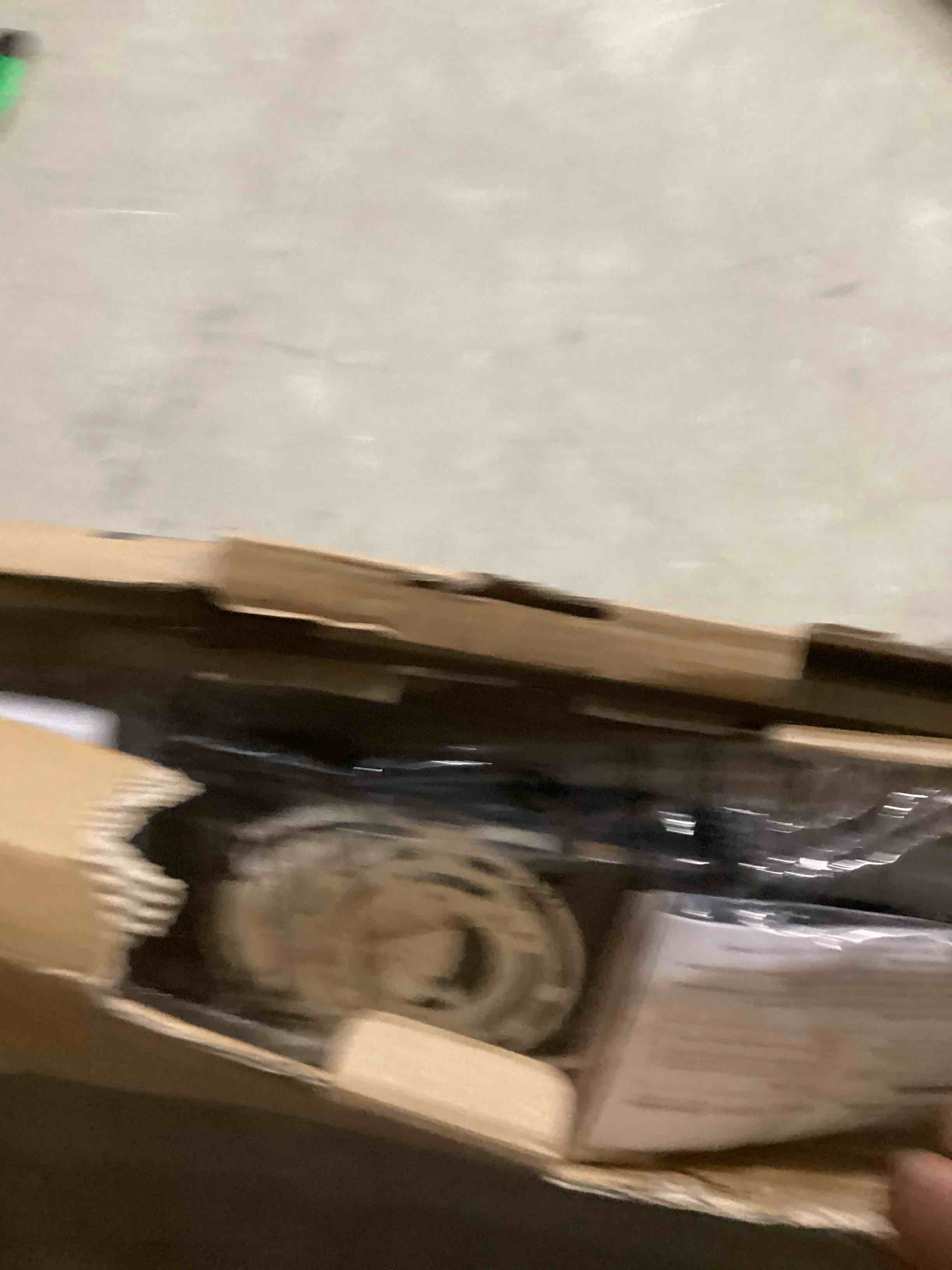 https://s3.amazonaws.com/lotting-images-prod/bidfta/GRA2250034_1741022188635.jpeg