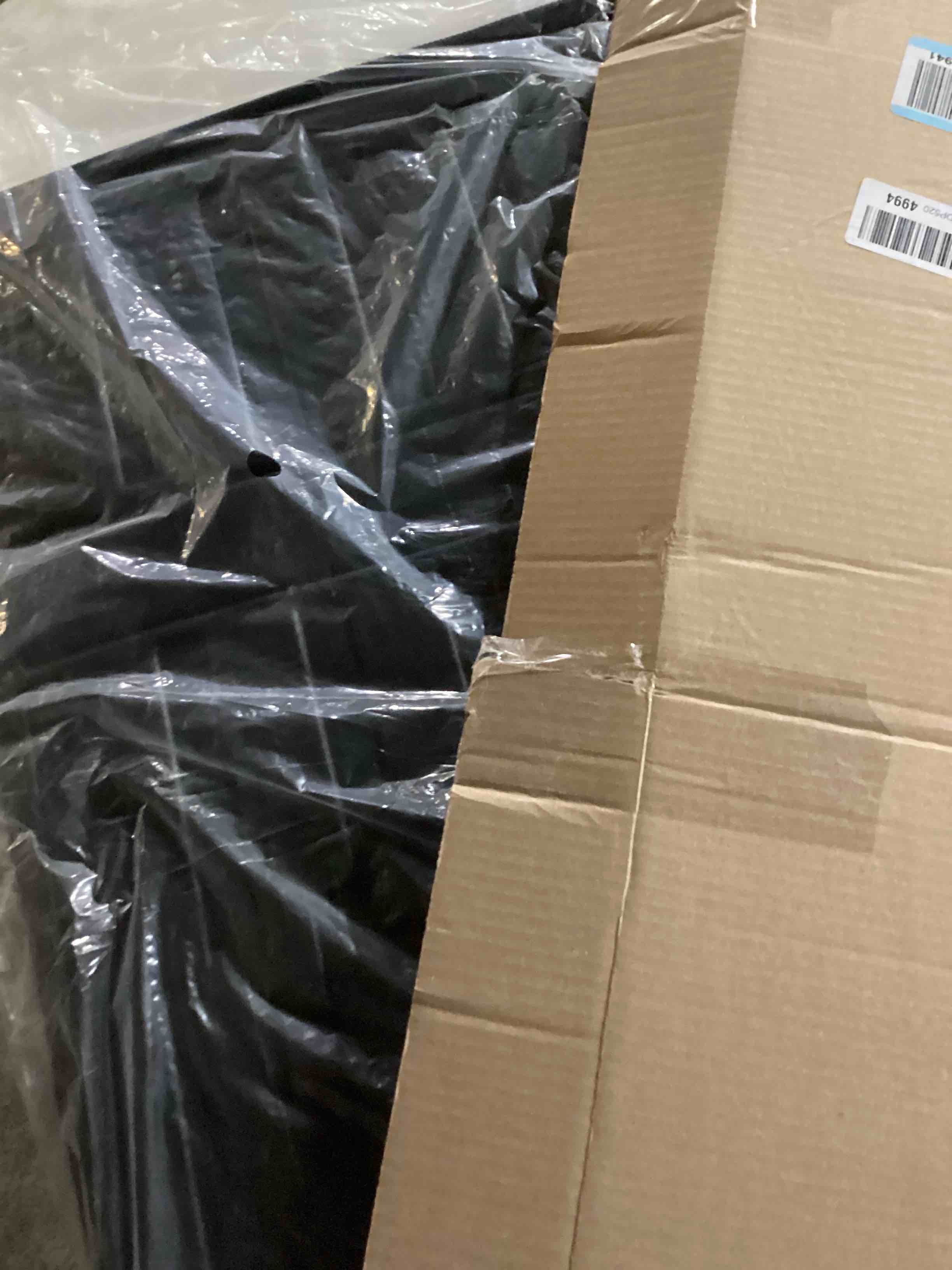 https://s3.amazonaws.com/lotting-images-prod/bidfta/GRA2250035_1741021985529.jpeg