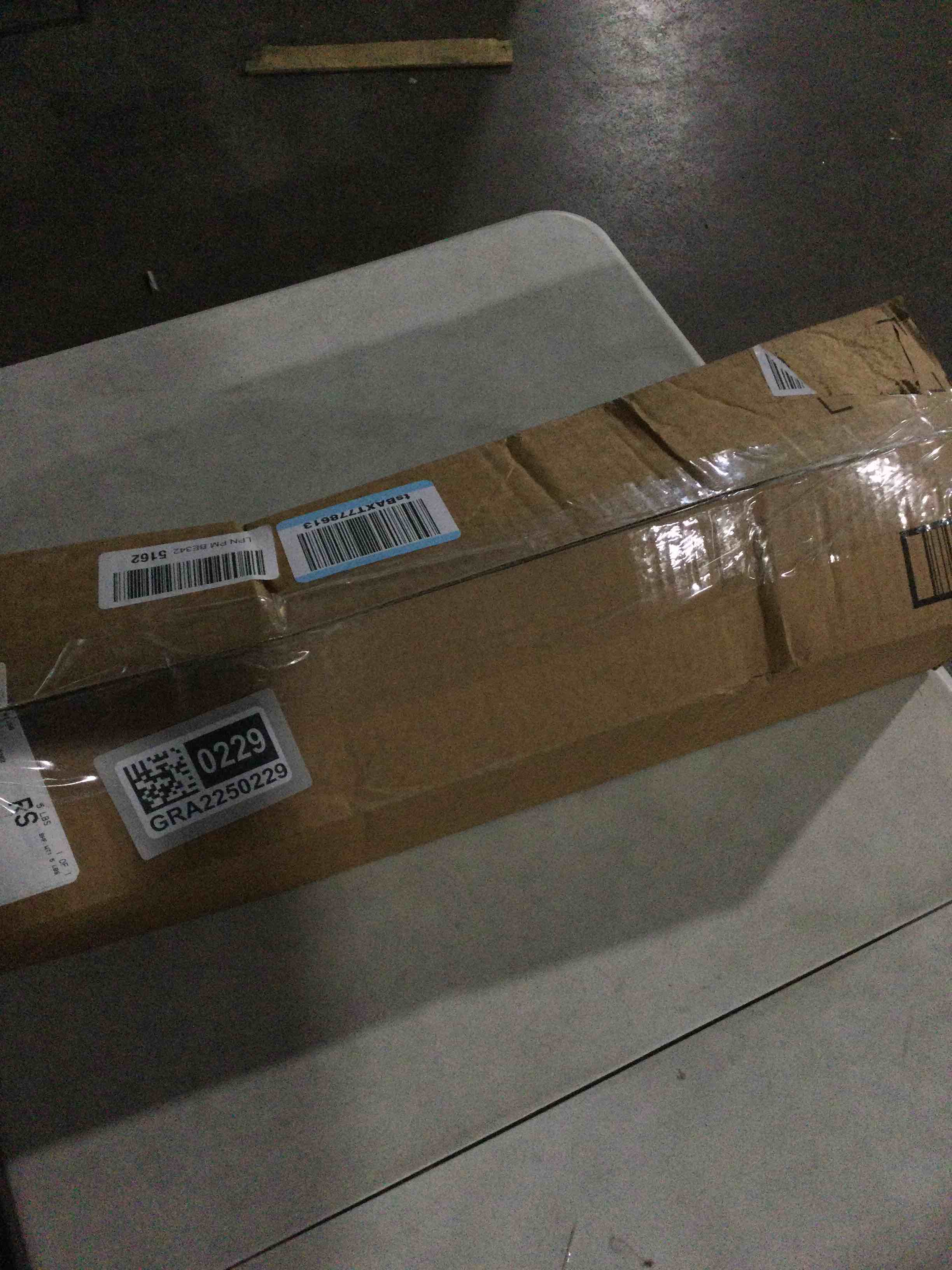 https://s3.amazonaws.com/lotting-images-prod/bidfta/GRA2250229_1741695812662.jpeg