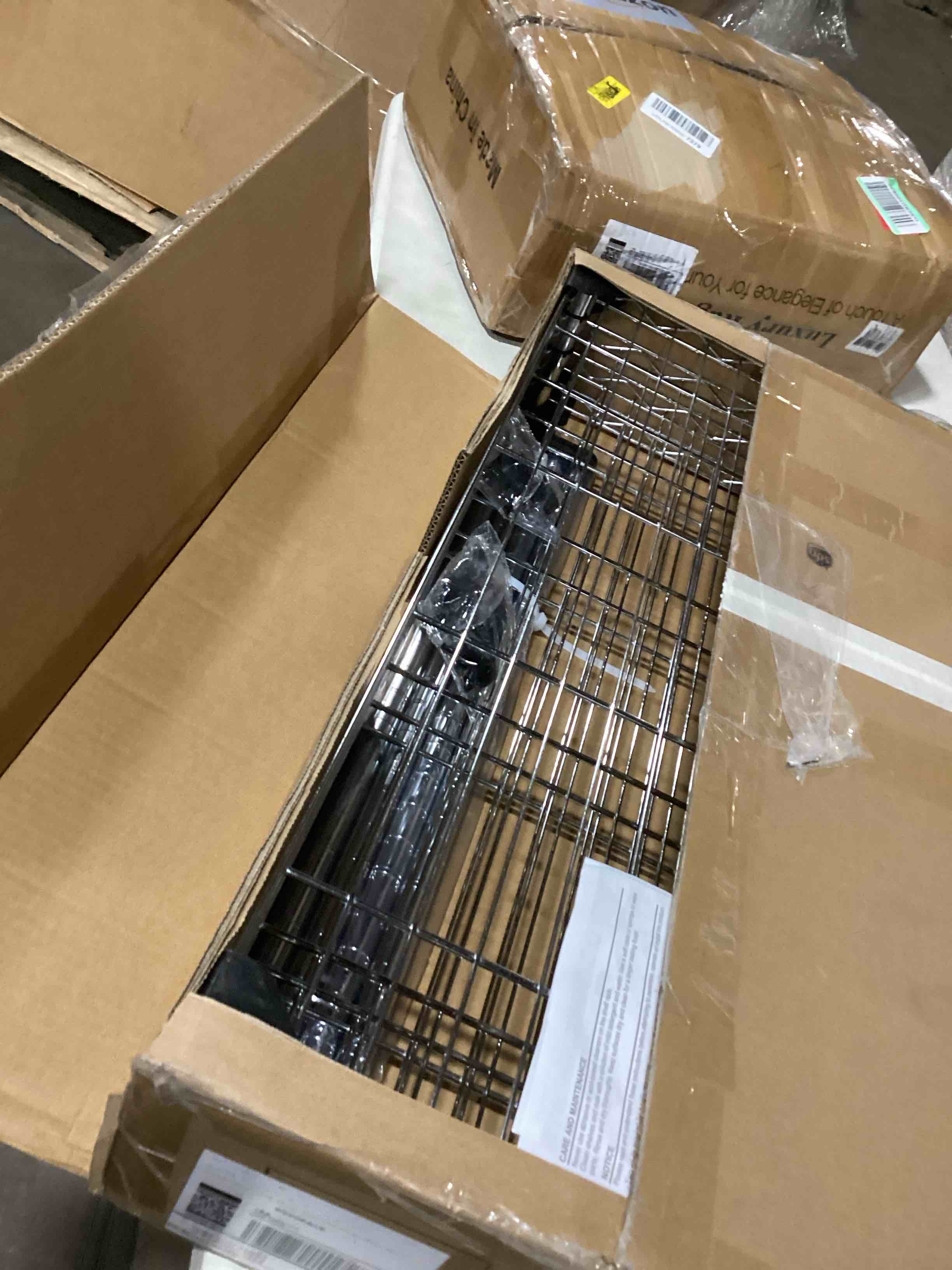 https://s3.amazonaws.com/lotting-images-prod/bidfta/GRA2250333_1741872900746.jpeg