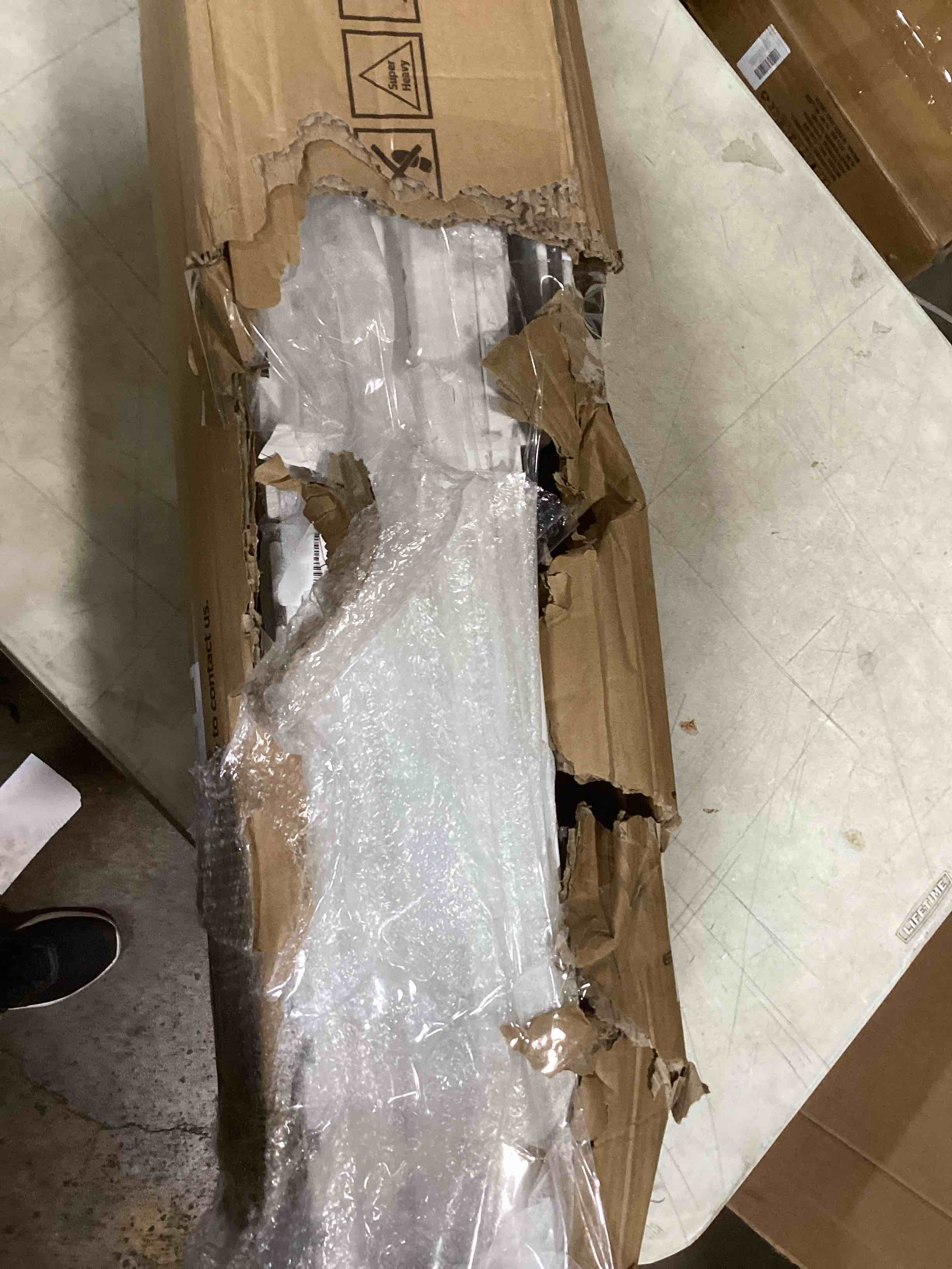 https://s3.amazonaws.com/lotting-images-prod/bidfta/GRA2251102_1738957208496.jpeg