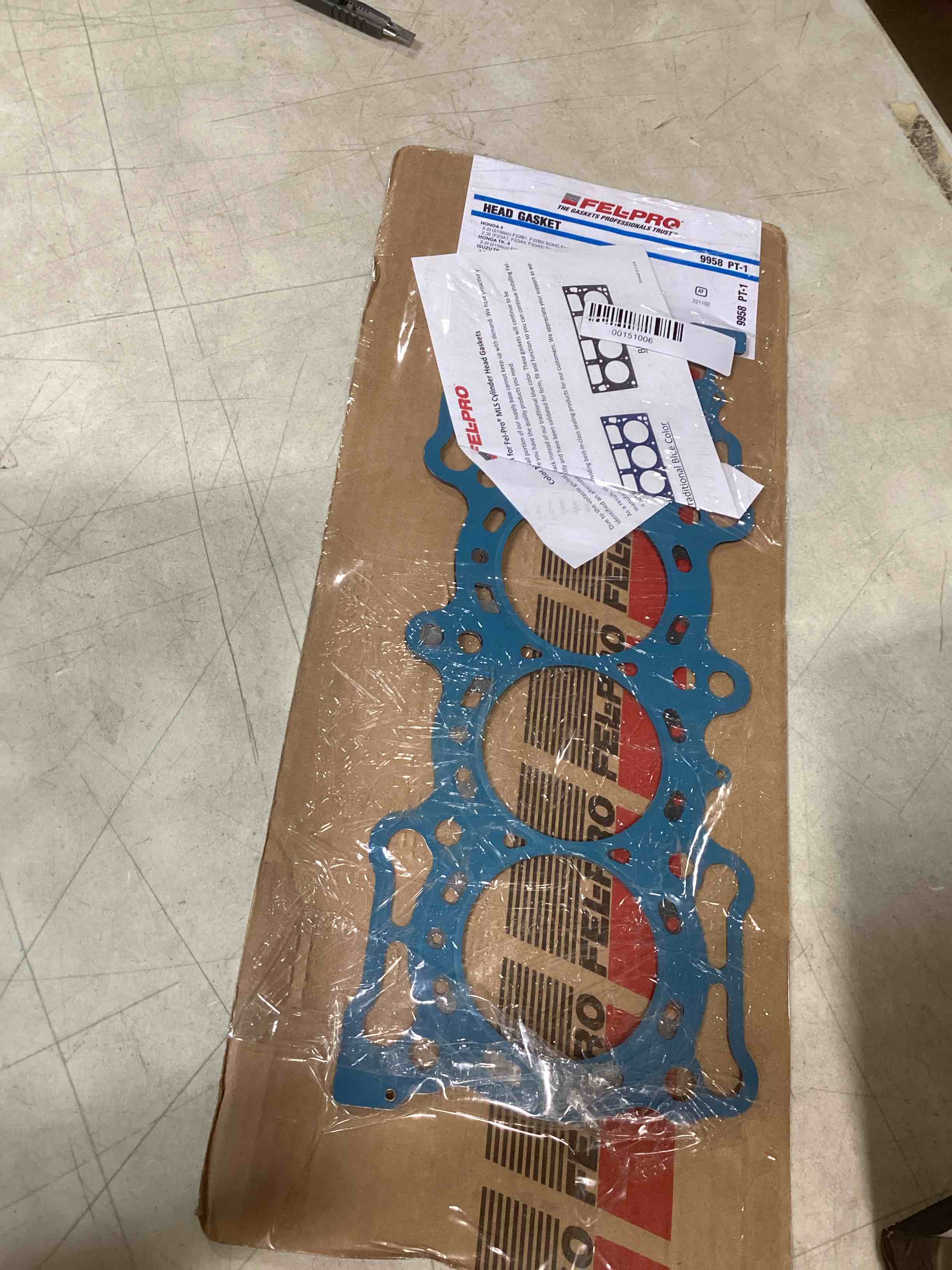 https://s3.amazonaws.com/lotting-images-prod/bidfta/GRA2251105_1738958061242.jpeg