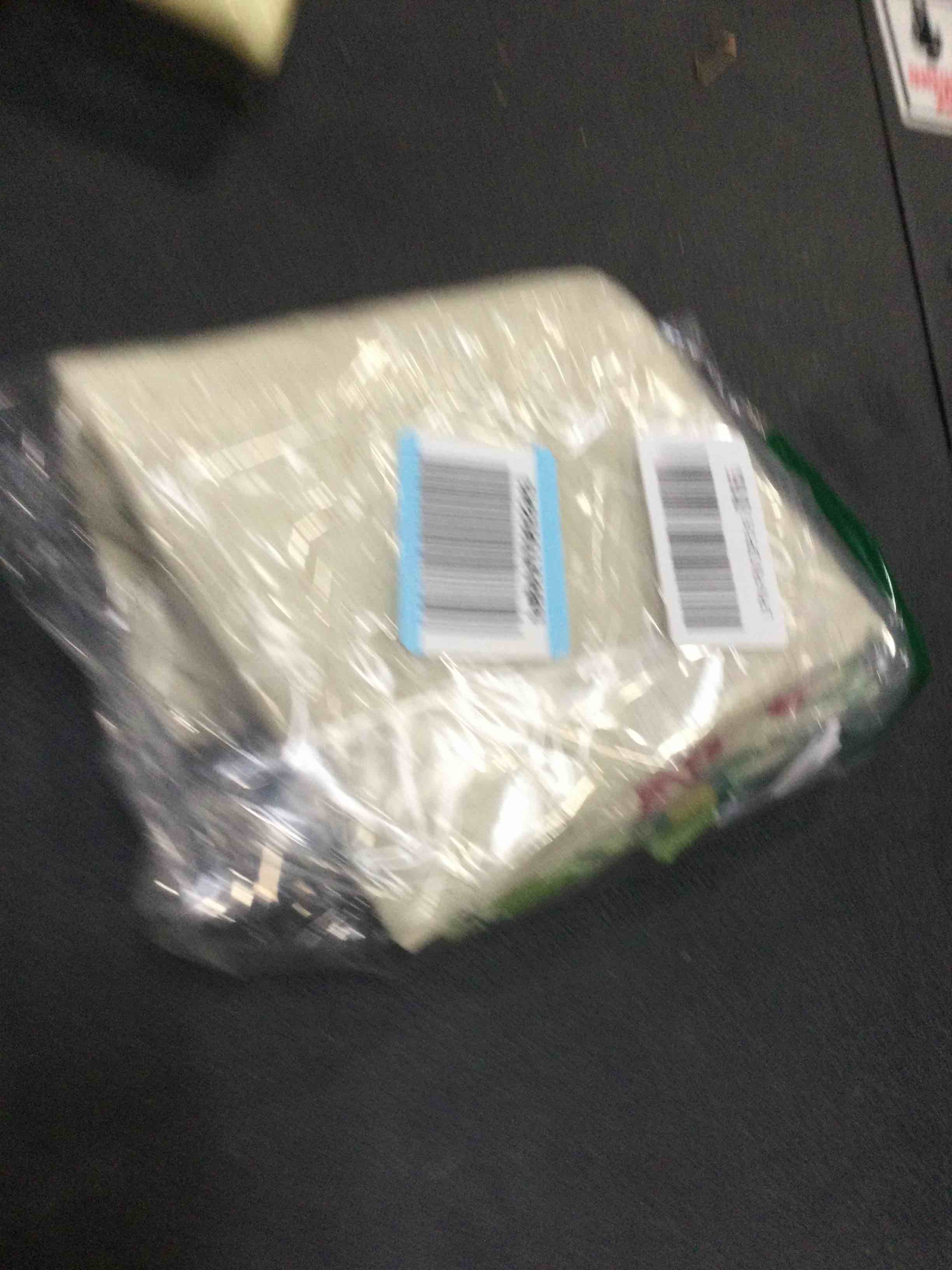 https://s3.amazonaws.com/lotting-images-prod/bidfta/GRA2253355_1741181683072.jpeg