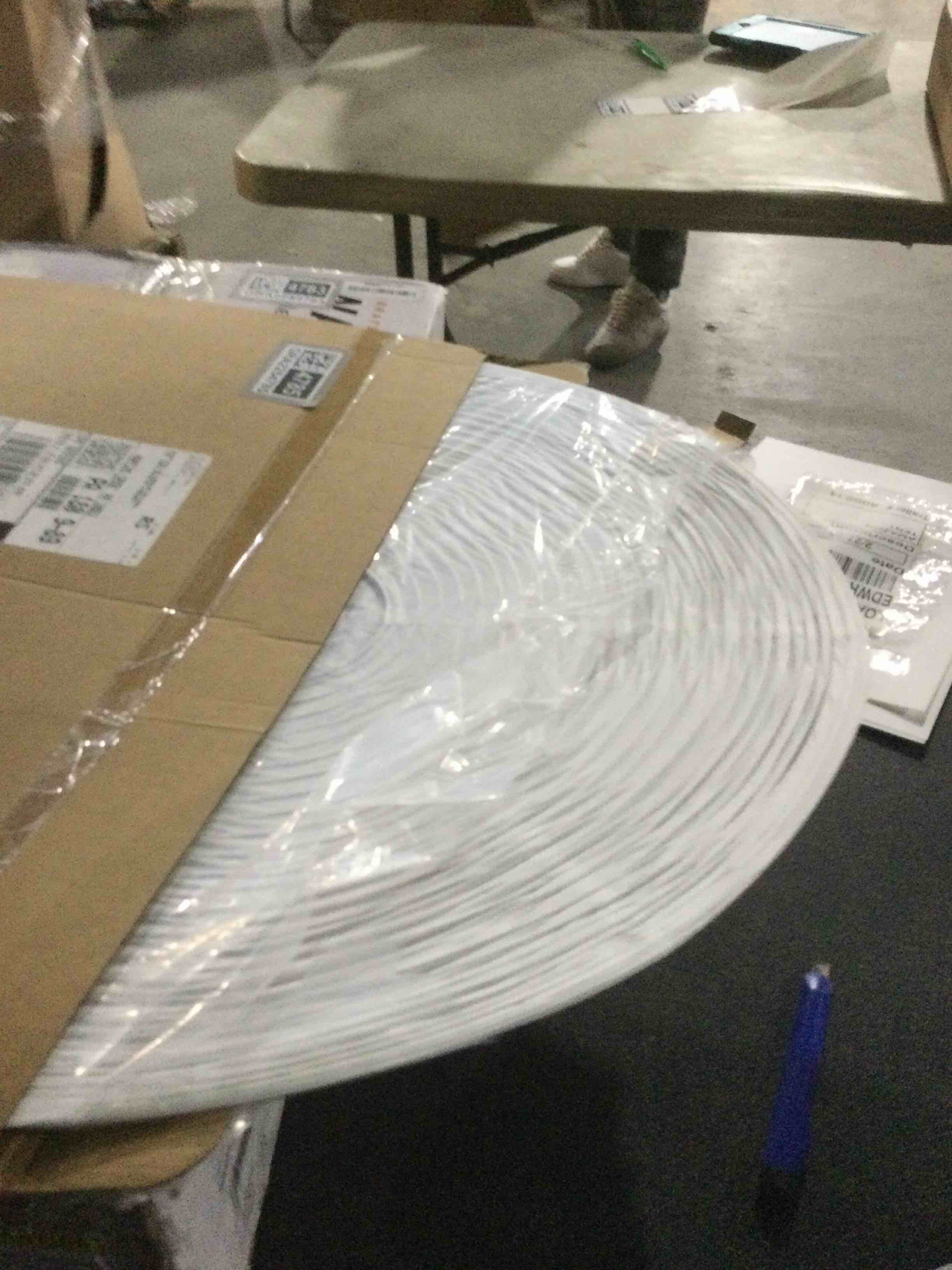 https://s3.amazonaws.com/lotting-images-prod/bidfta/GRA2254785_1741025177721.jpeg