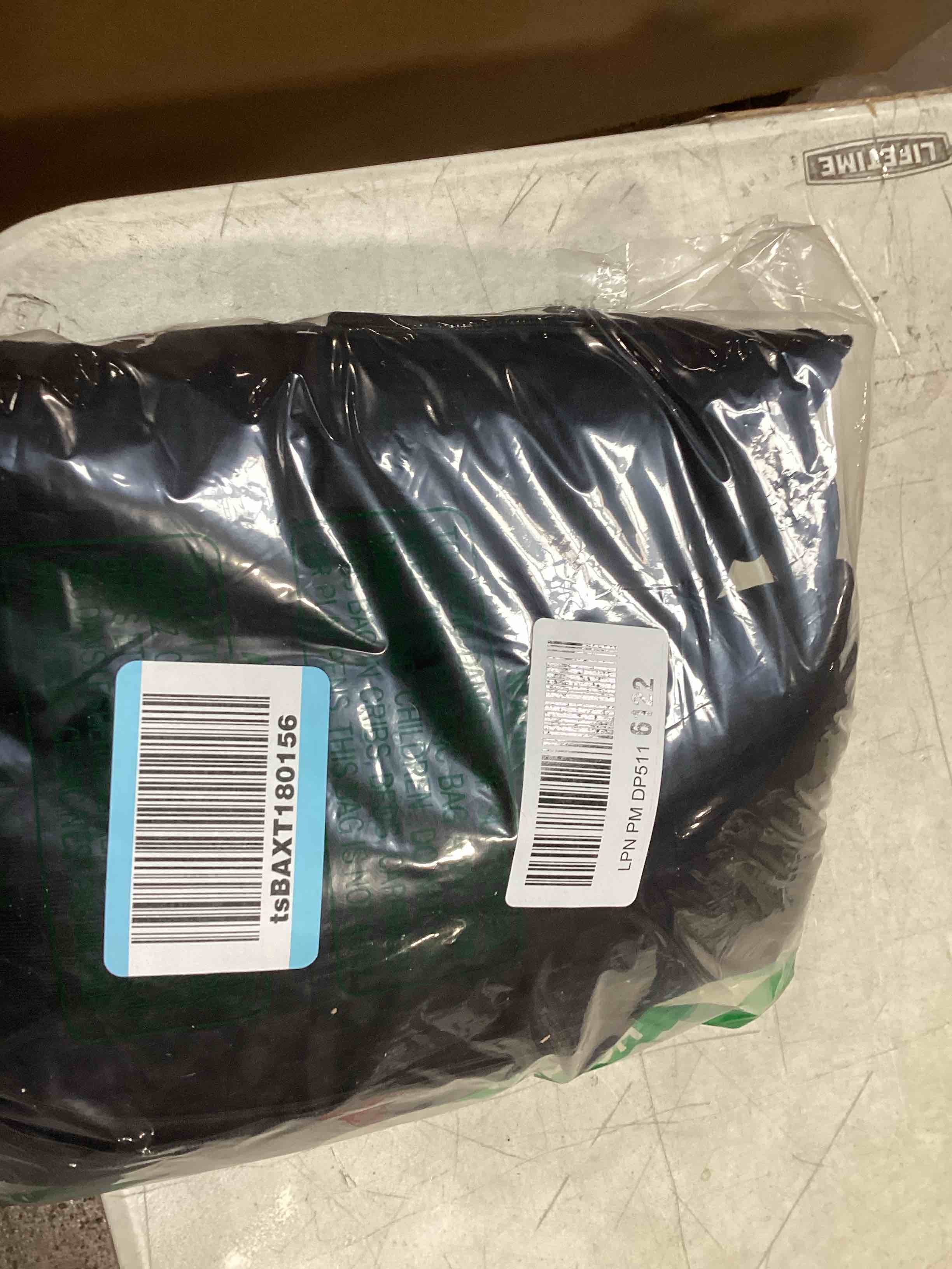 https://s3.amazonaws.com/lotting-images-prod/bidfta/GRA2255087_1741117709935.jpeg