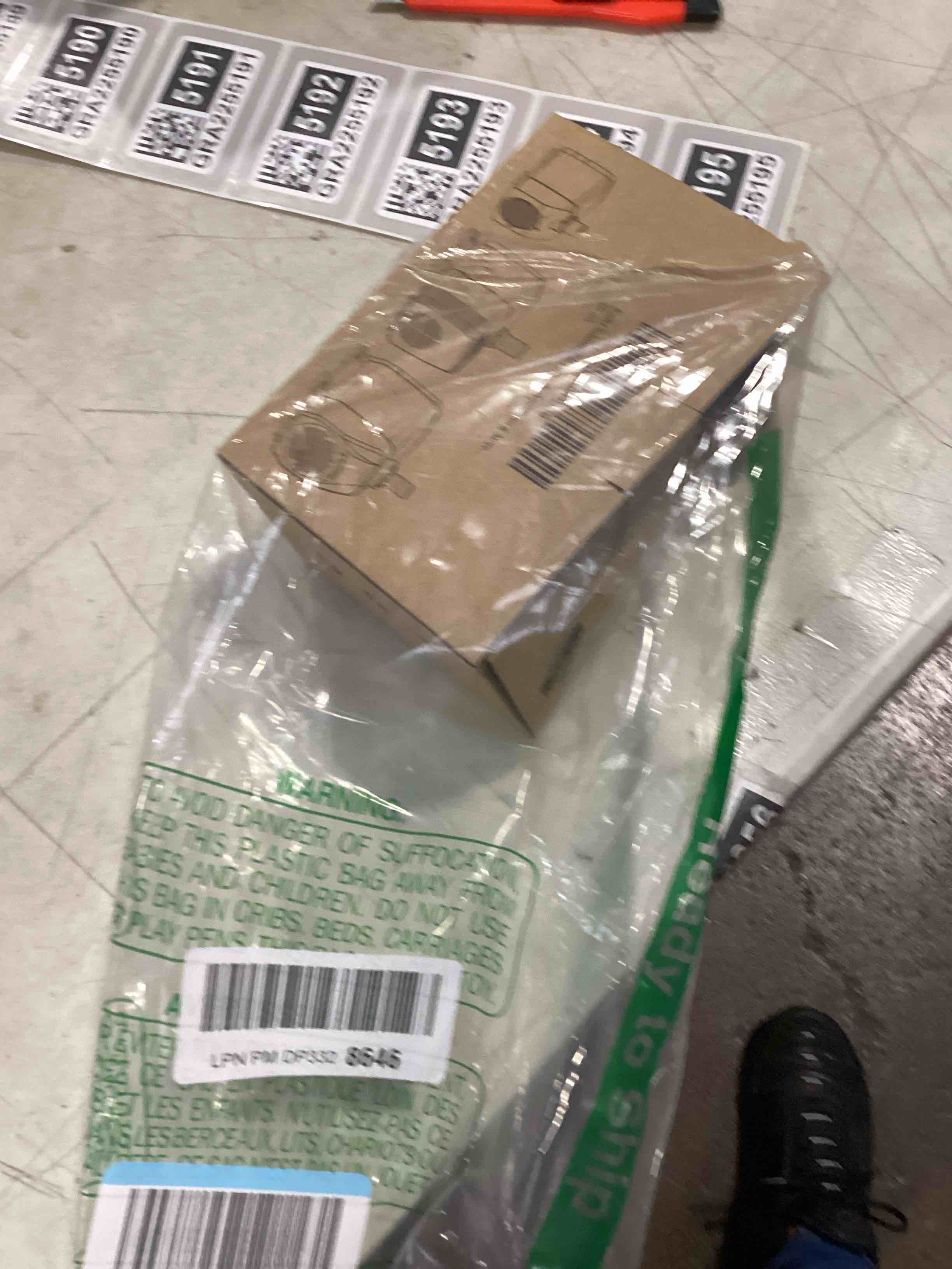 https://s3.amazonaws.com/lotting-images-prod/bidfta/GRA2255186_1741177798029.jpeg