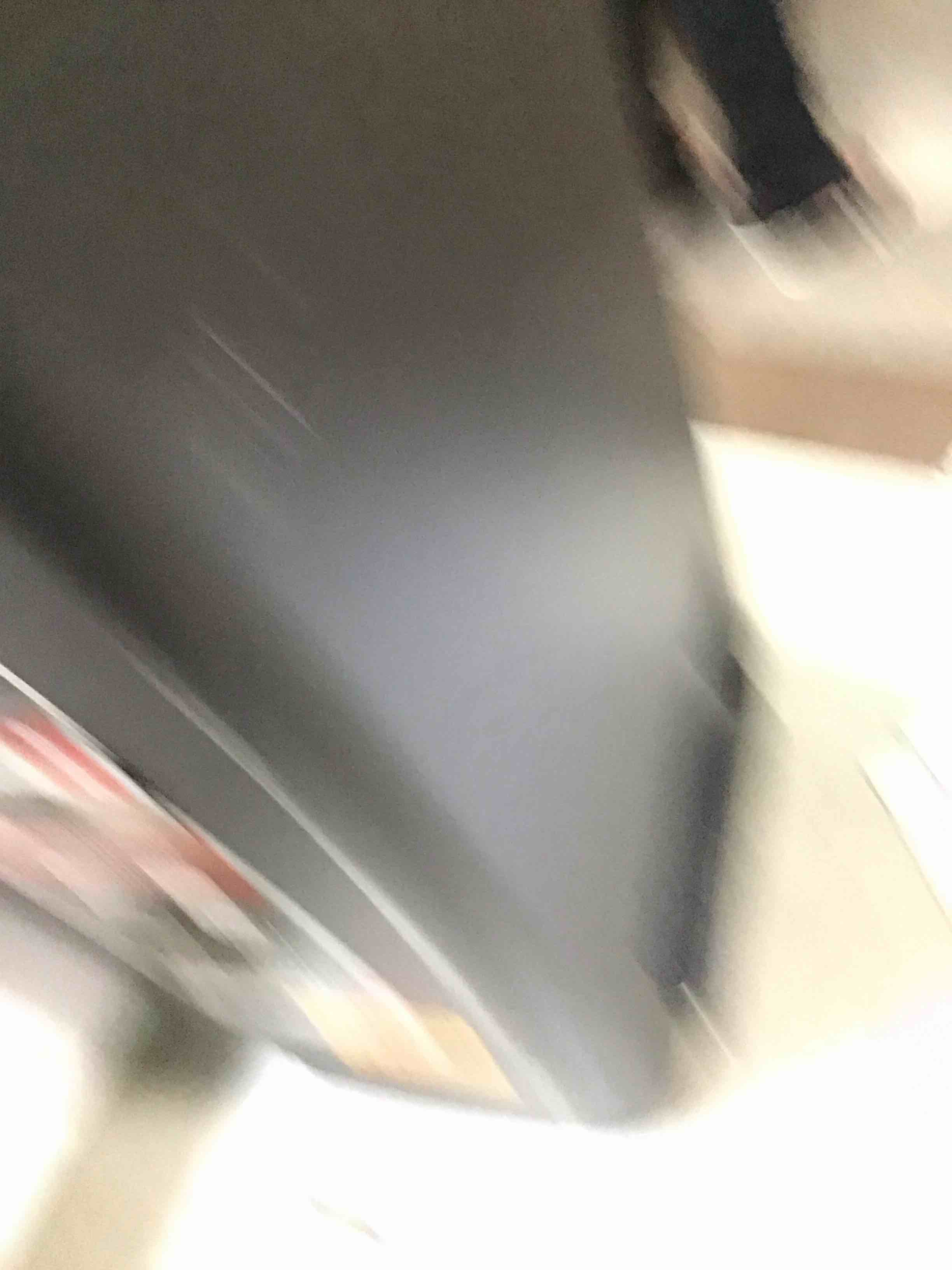 https://s3.amazonaws.com/lotting-images-prod/bidfta/GRA2257652_1739211851967.jpeg