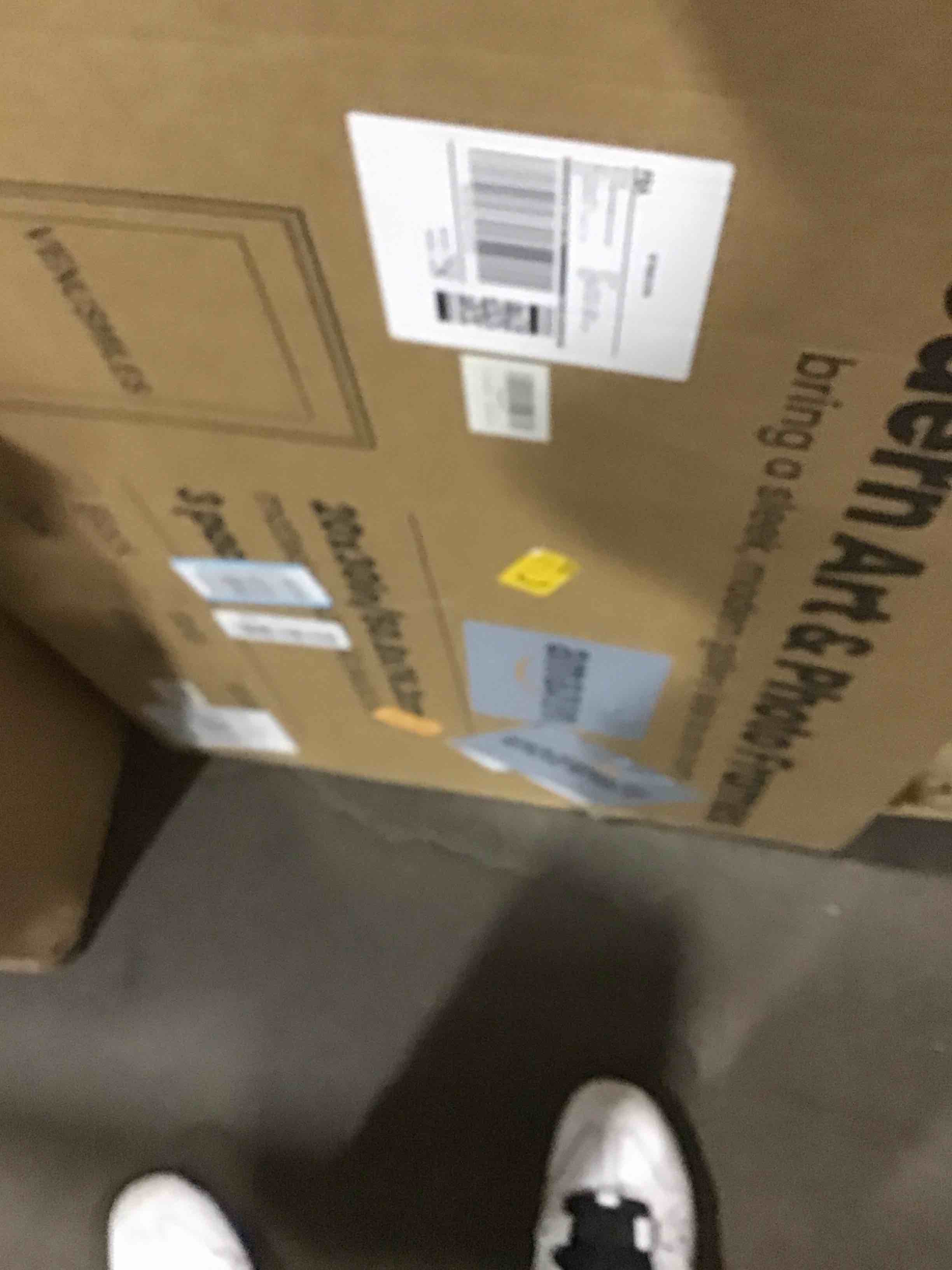https://s3.amazonaws.com/lotting-images-prod/bidfta/GRA2258386_1739534473880.jpeg