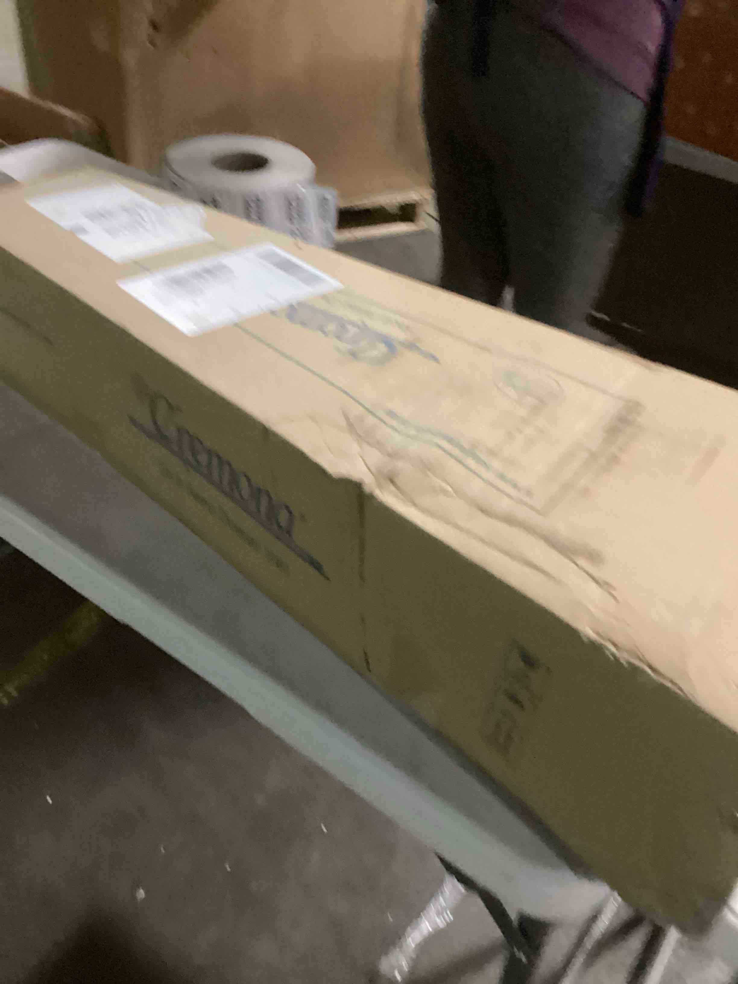 https://s3.amazonaws.com/lotting-images-prod/bidfta/GRA2260011_1738589957162.jpeg