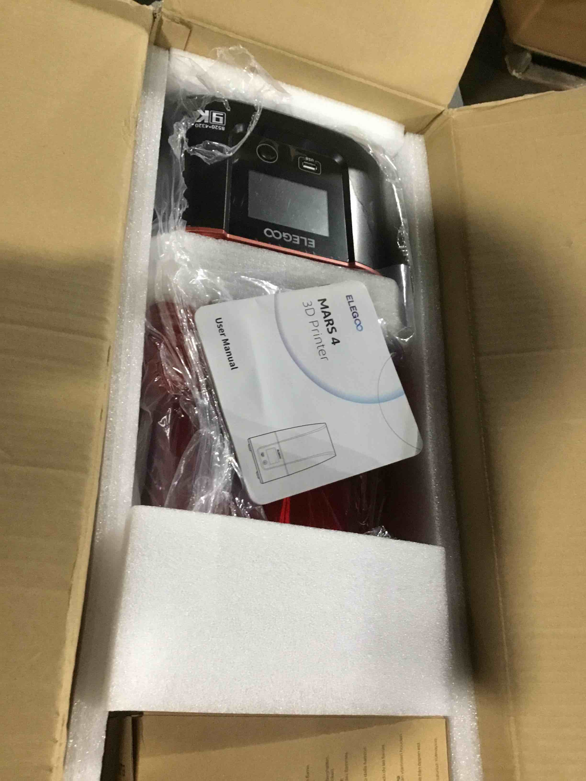 https://s3.amazonaws.com/lotting-images-prod/bidfta/GRA2260488_1739280870915.jpeg