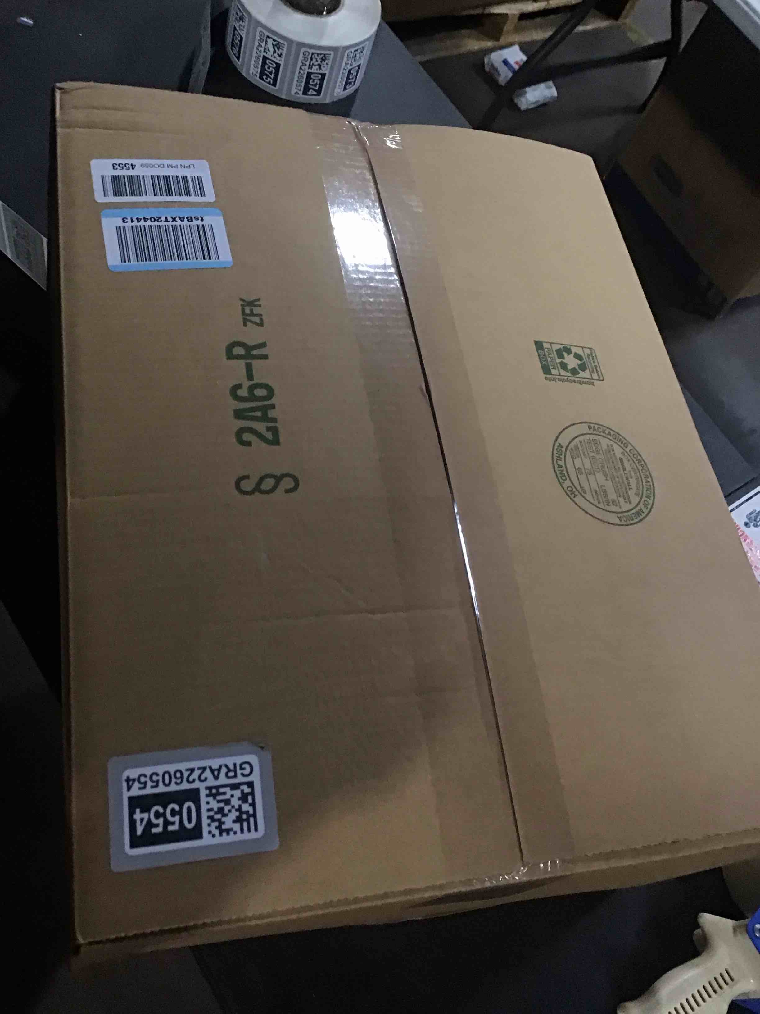 https://s3.amazonaws.com/lotting-images-prod/bidfta/GRA2260554_1739296565360.jpeg