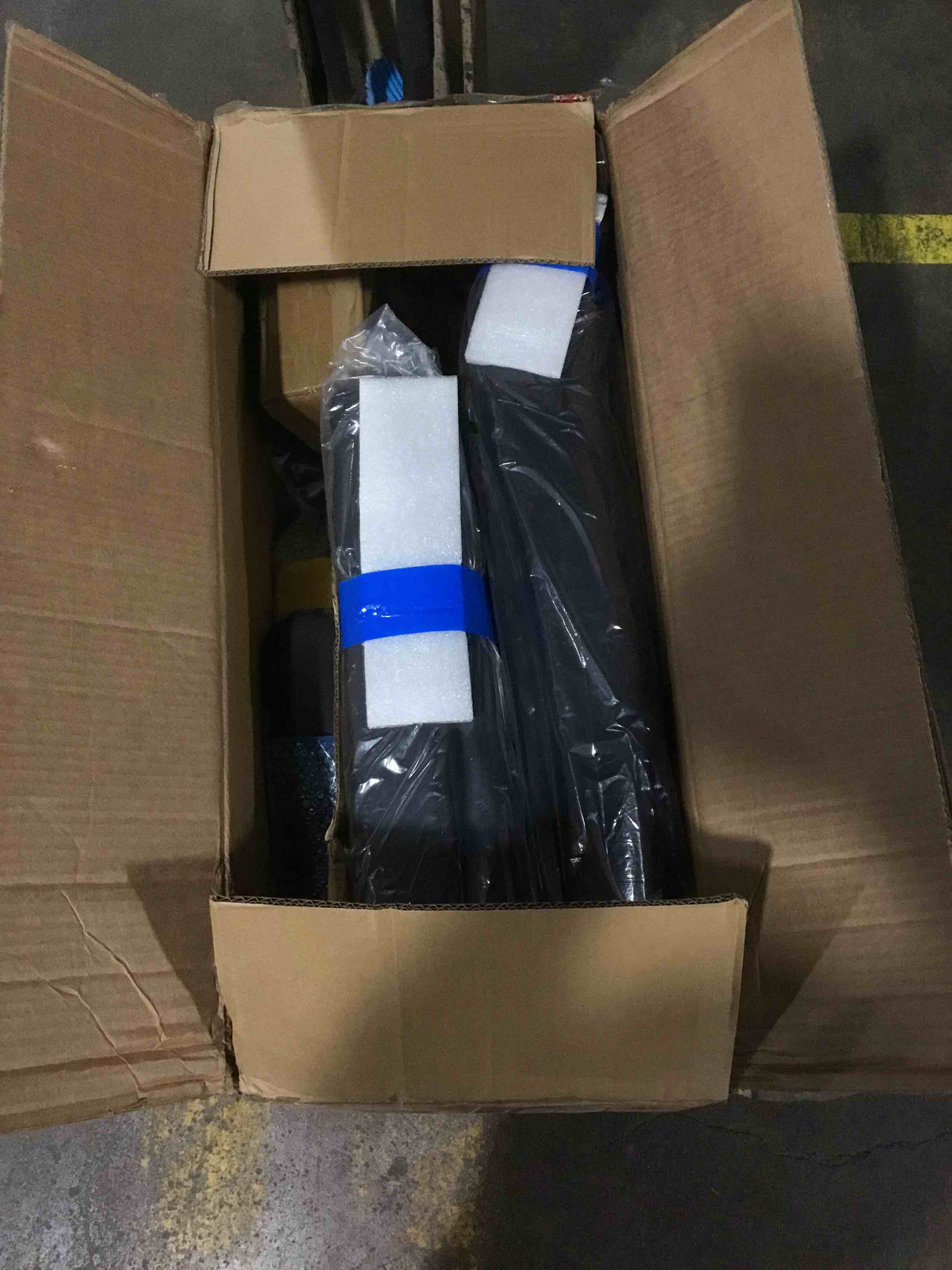 https://s3.amazonaws.com/lotting-images-prod/bidfta/GRA2261523_1740486079838.jpeg