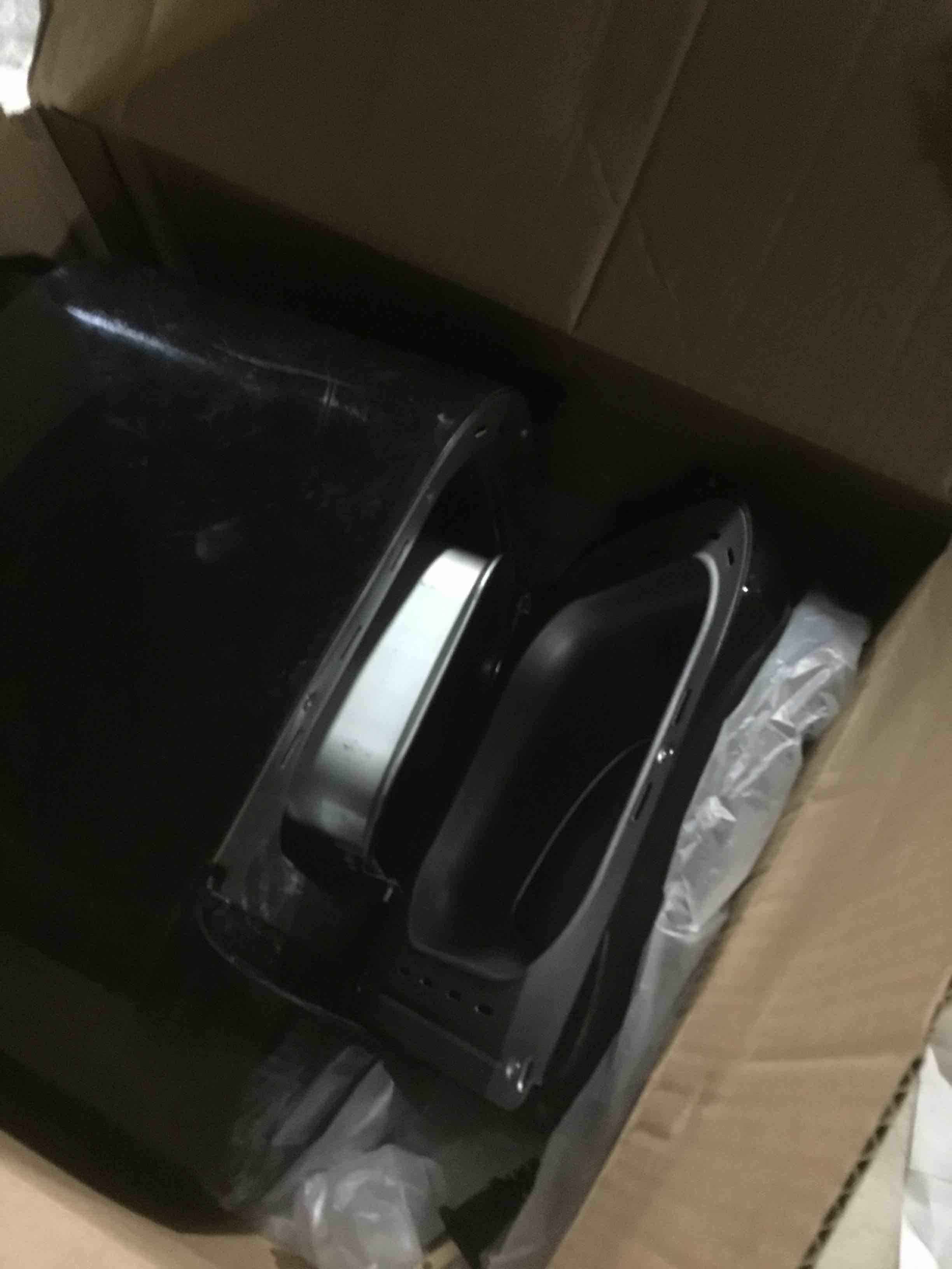https://s3.amazonaws.com/lotting-images-prod/bidfta/GRA2262208_1741266772562.jpeg