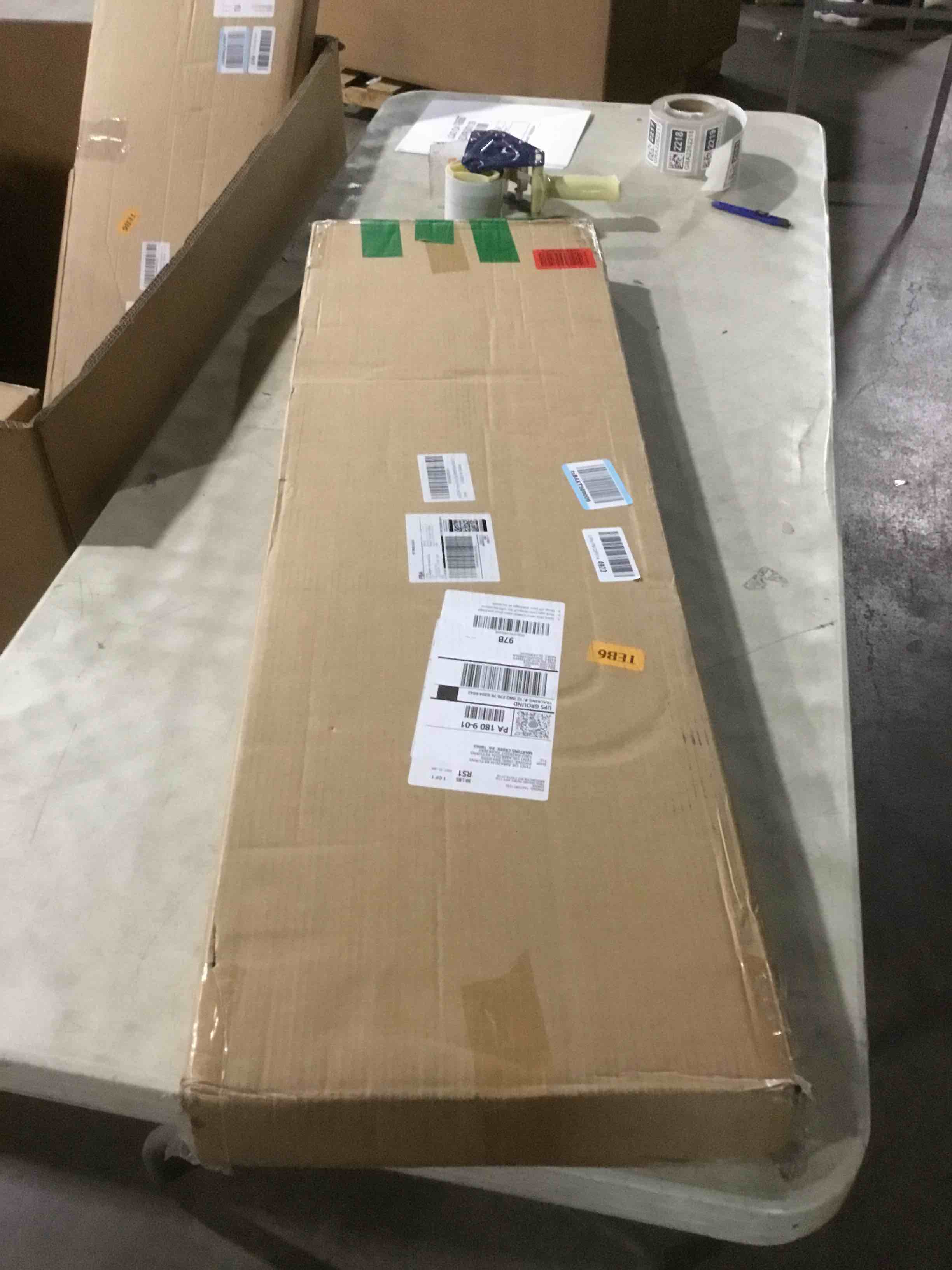https://s3.amazonaws.com/lotting-images-prod/bidfta/GRA2262211_1741267936291.jpeg