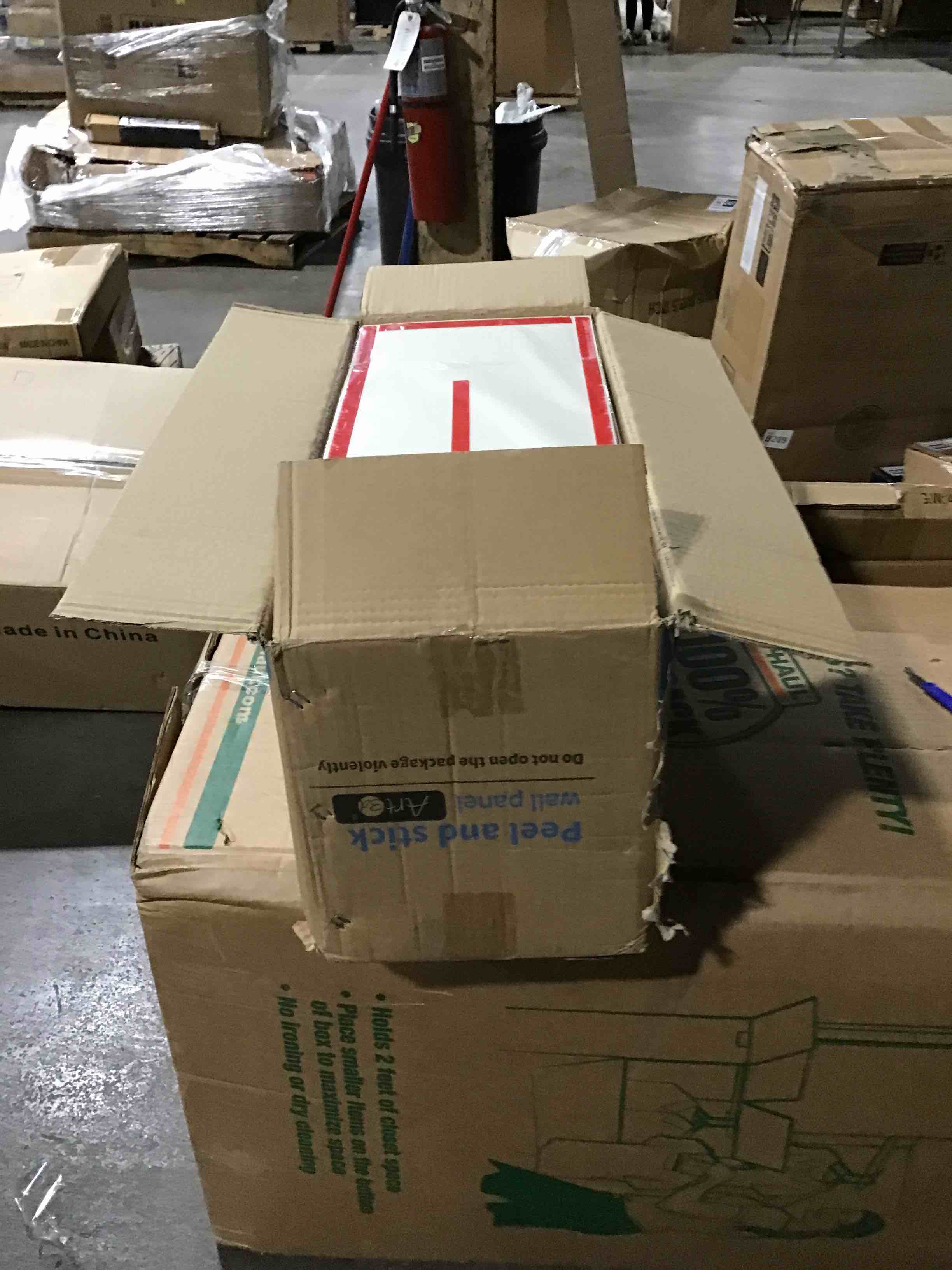 https://s3.amazonaws.com/lotting-images-prod/bidfta/GRA2262461_1741440922754.jpeg