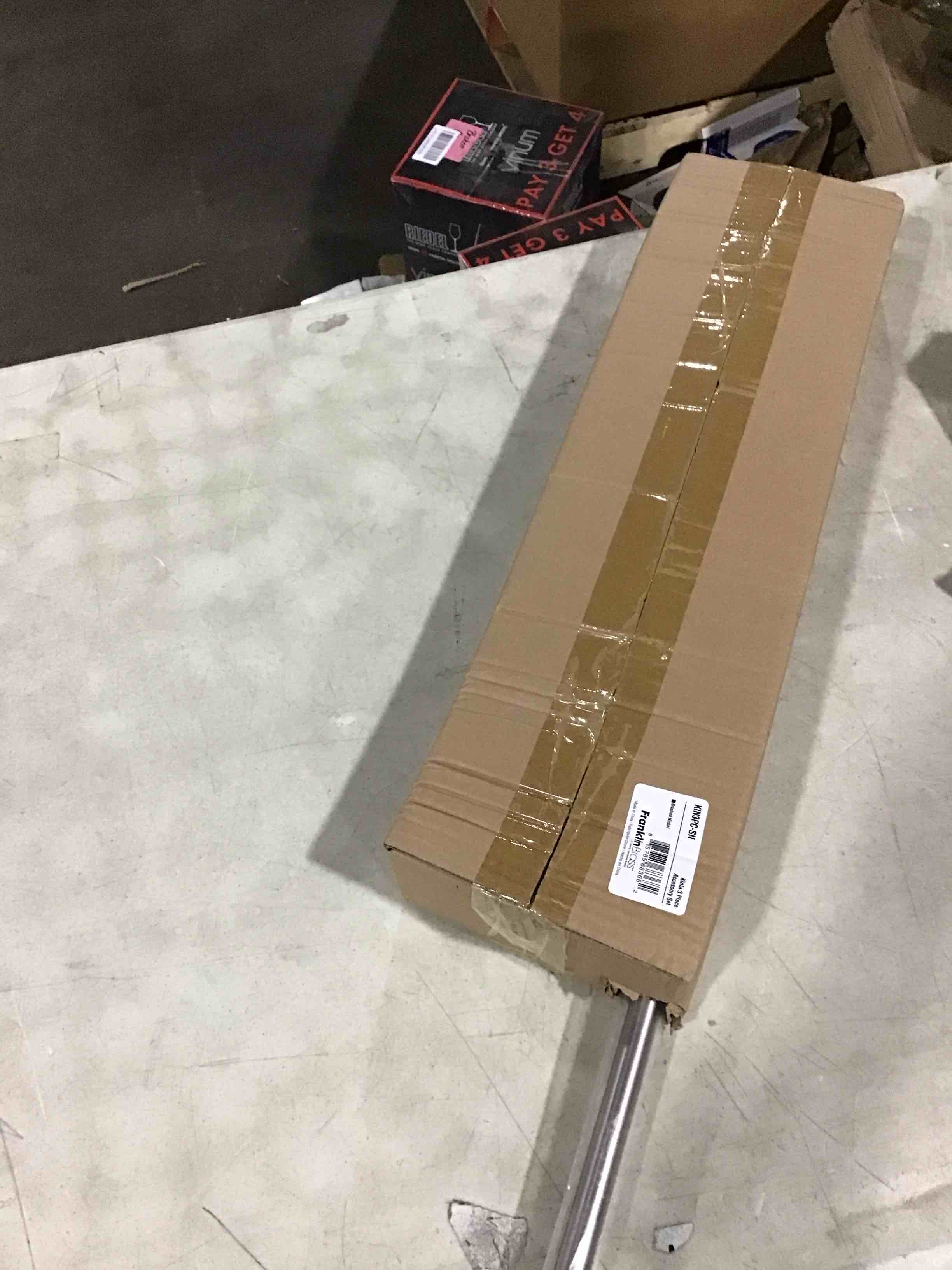 https://s3.amazonaws.com/lotting-images-prod/bidfta/GRA2263123_1738330417264.jpeg
