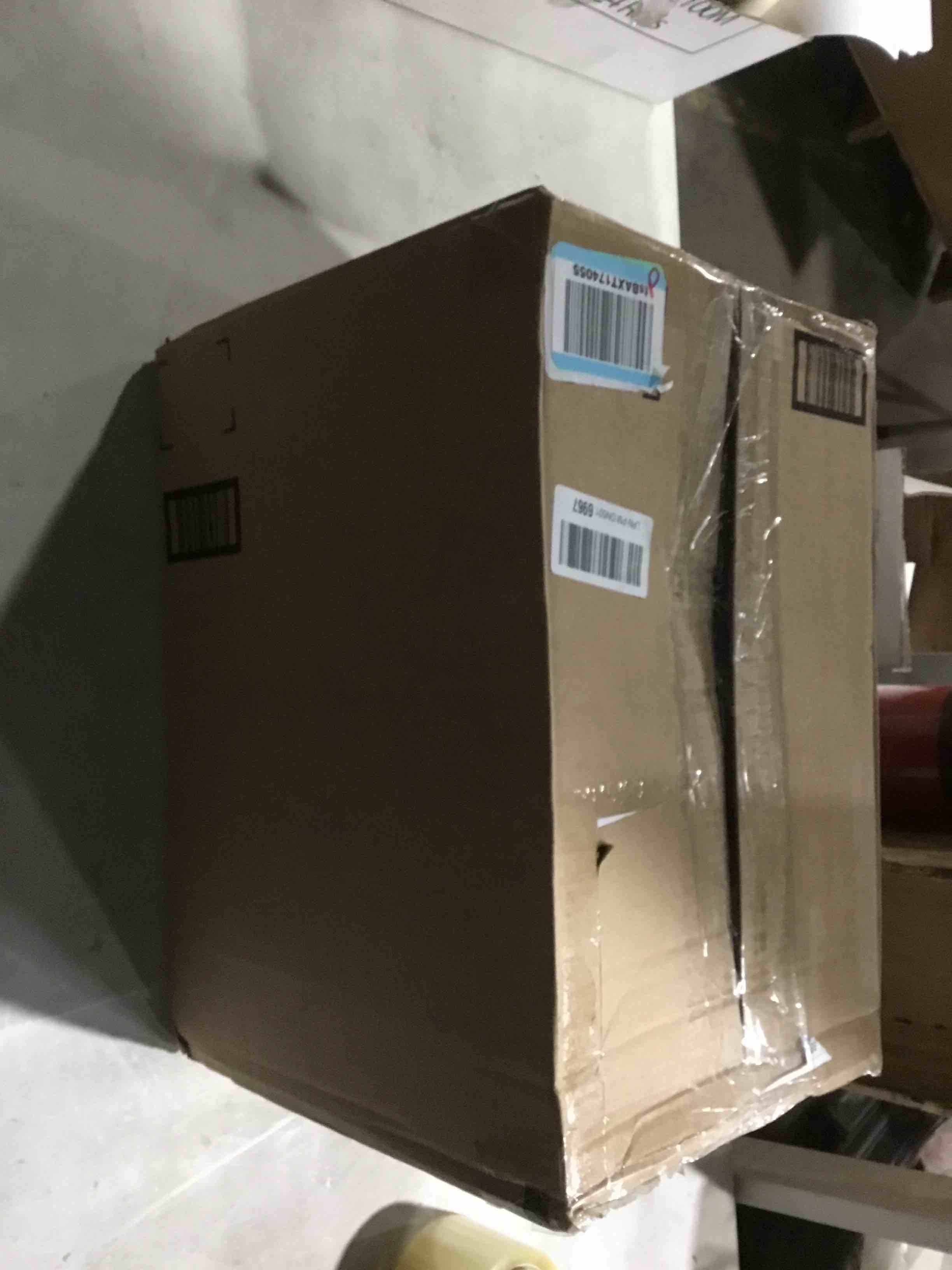 https://s3.amazonaws.com/lotting-images-prod/bidfta/GRA2265058_1741100856399.jpeg