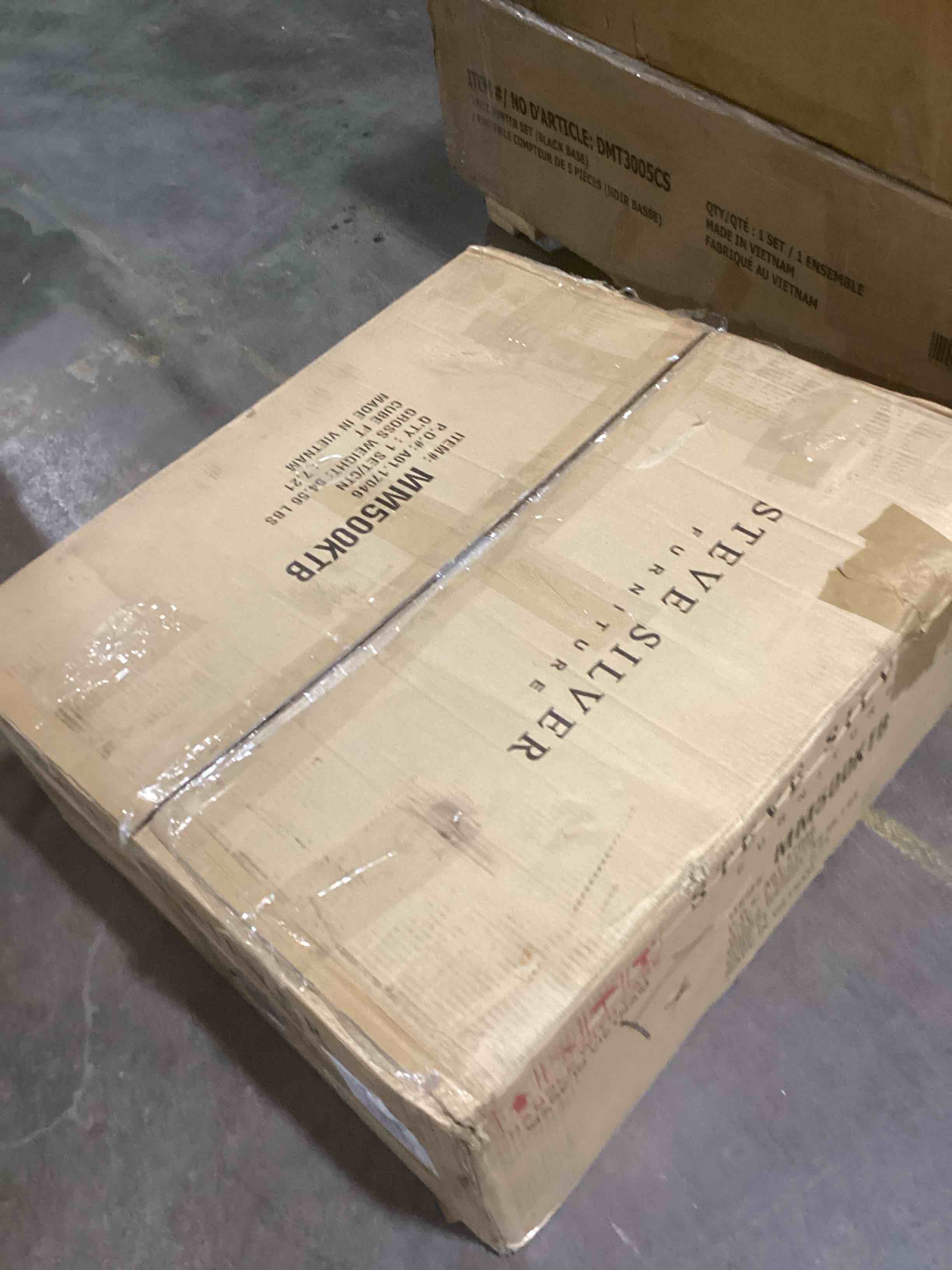 https://s3.amazonaws.com/lotting-images-prod/bidfta/GRA2265981_1741869990889.jpeg
