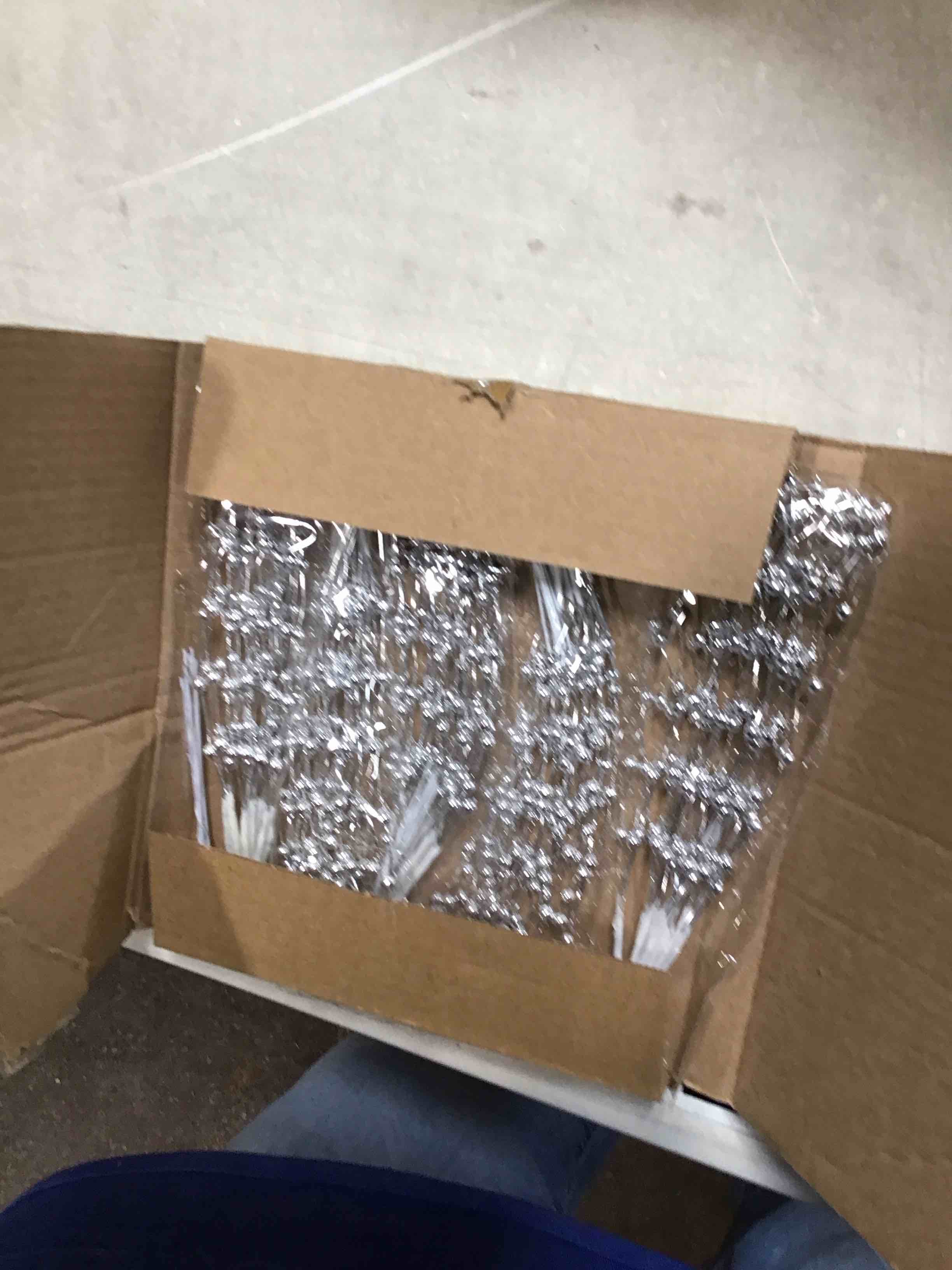 https://s3.amazonaws.com/lotting-images-prod/bidfta/GRA2267154_1741116355405.jpeg