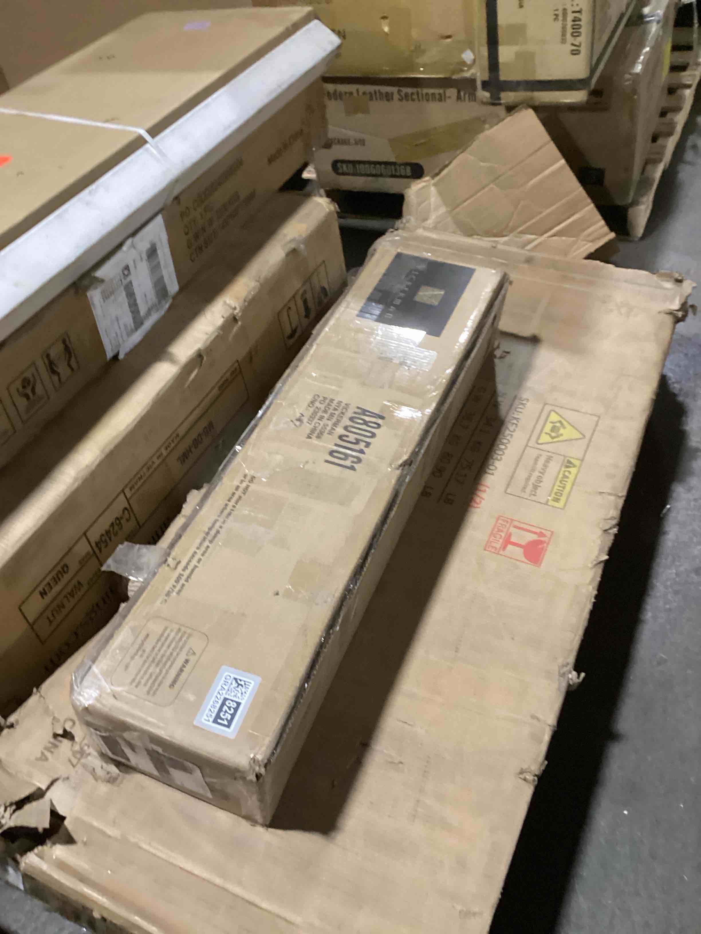 https://s3.amazonaws.com/lotting-images-prod/bidfta/GRA2268251_1743599690811.jpeg