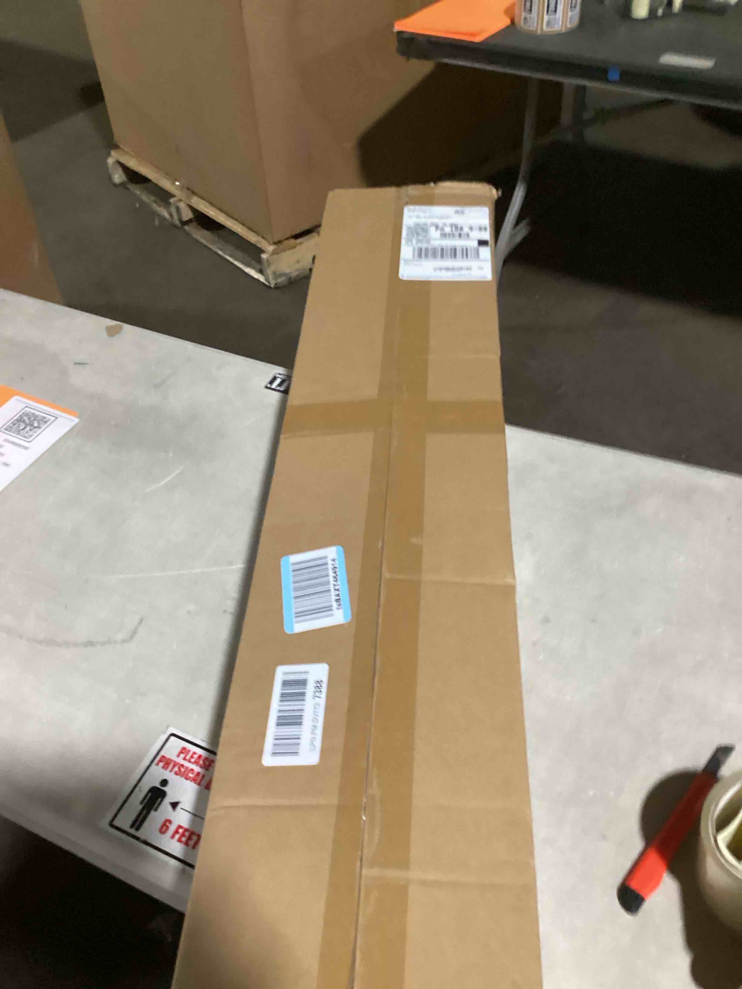 https://s3.amazonaws.com/lotting-images-prod/bidfta/GRA2268661_1744131363870.jpeg