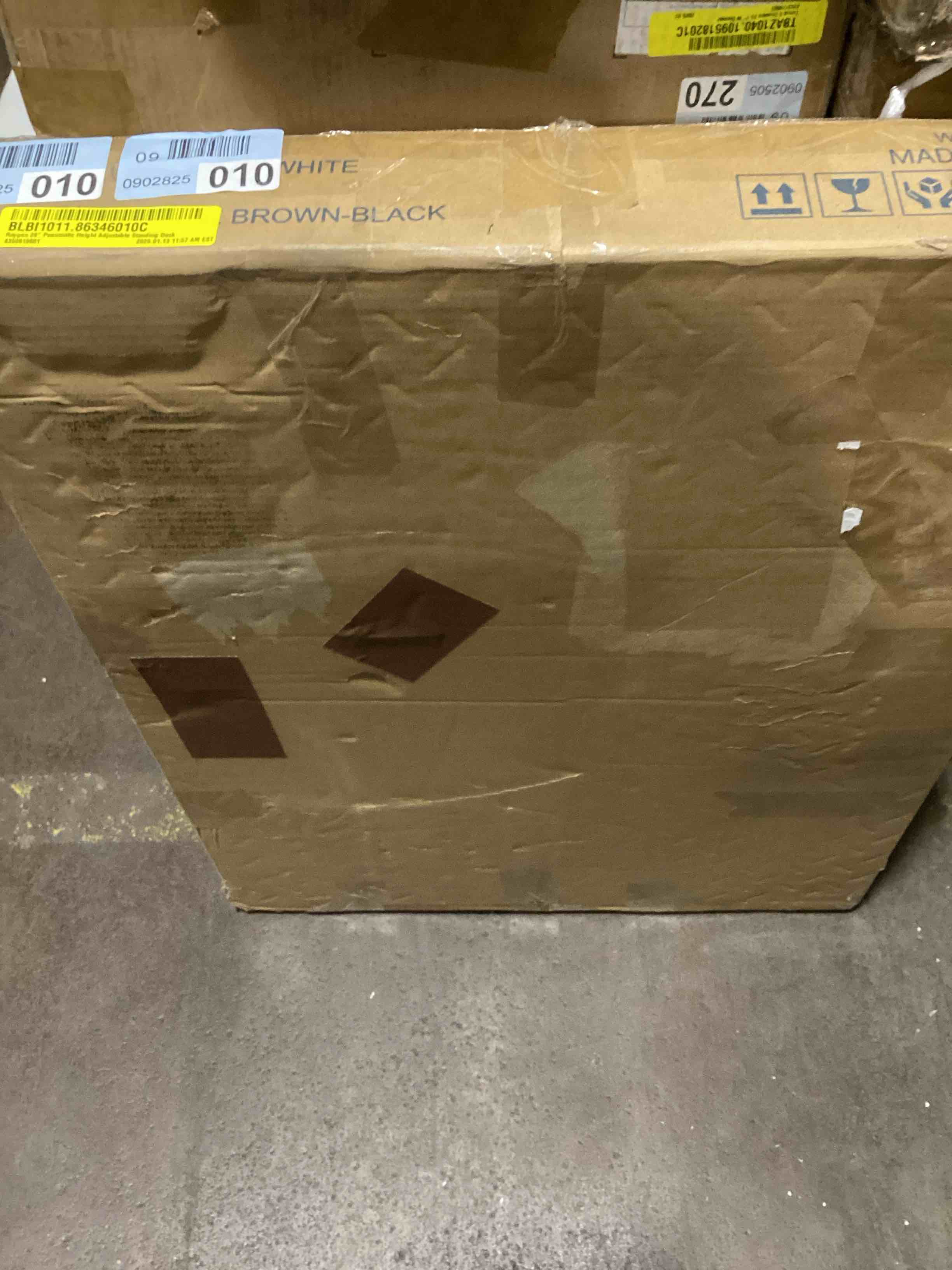 https://s3.amazonaws.com/lotting-images-prod/bidfta/GRA2269908_1740831627844.jpeg