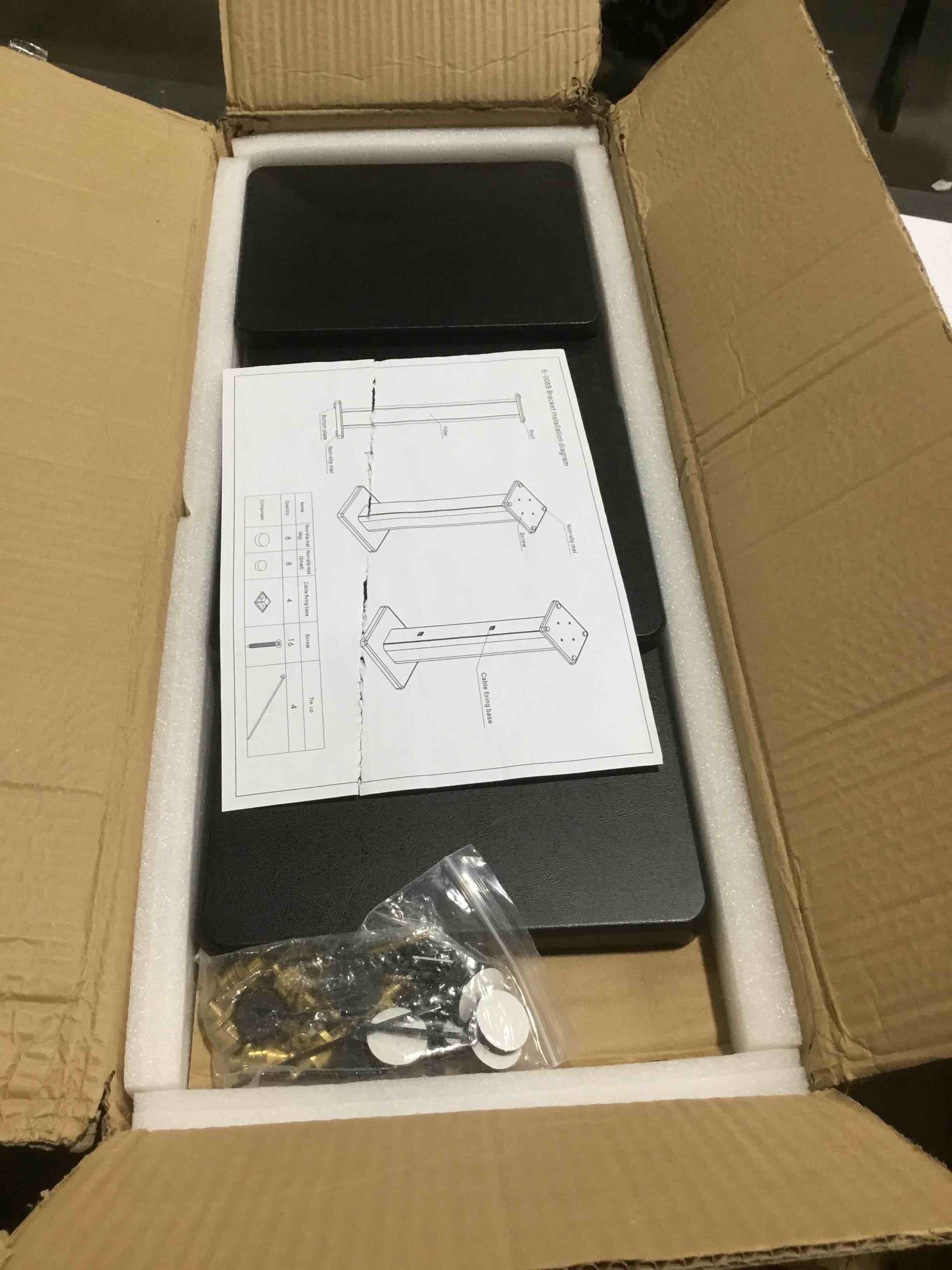 https://s3.amazonaws.com/lotting-images-prod/bidfta/GRA2270434_1741188988947.jpeg