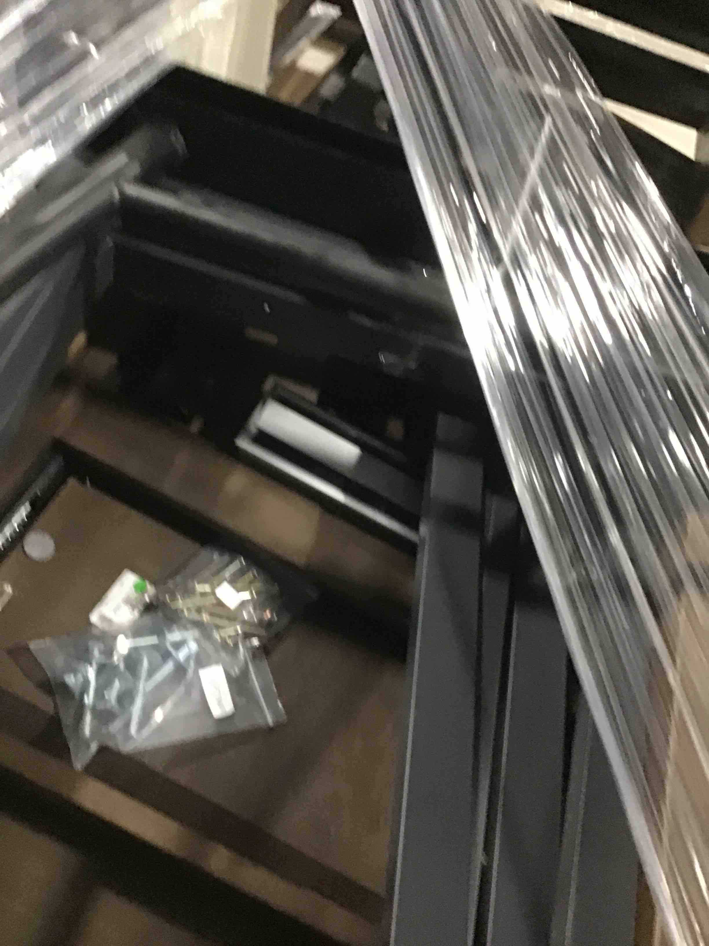 https://s3.amazonaws.com/lotting-images-prod/bidfta/GRA2270685_1741358571867.jpeg