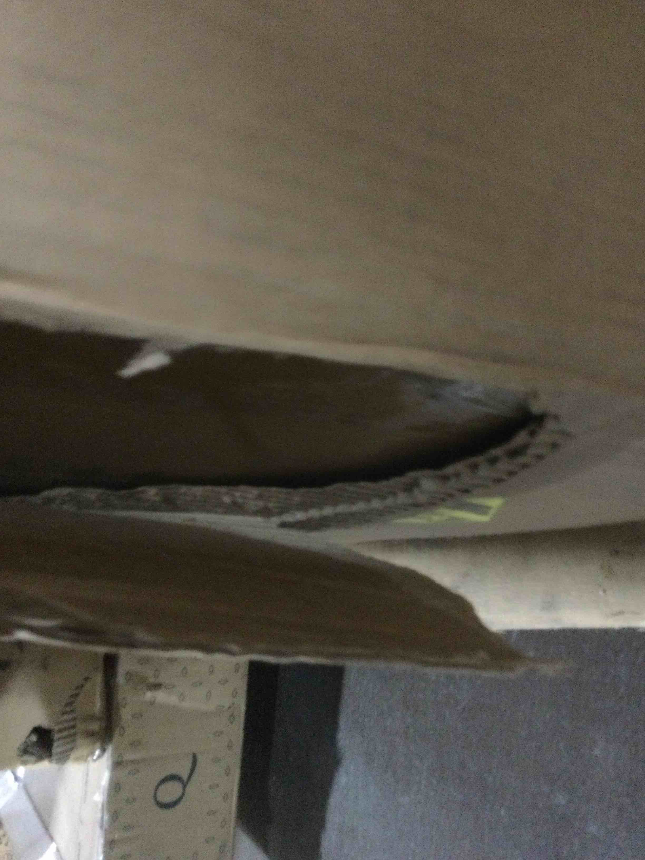 https://s3.amazonaws.com/lotting-images-prod/bidfta/GRA2270797_1741607304805.jpeg
