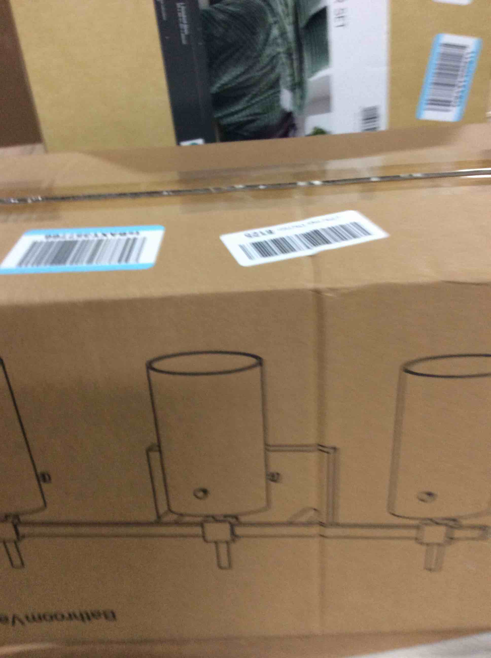 https://s3.amazonaws.com/lotting-images-prod/bidfta/GRA2271268_1741873671093.jpeg