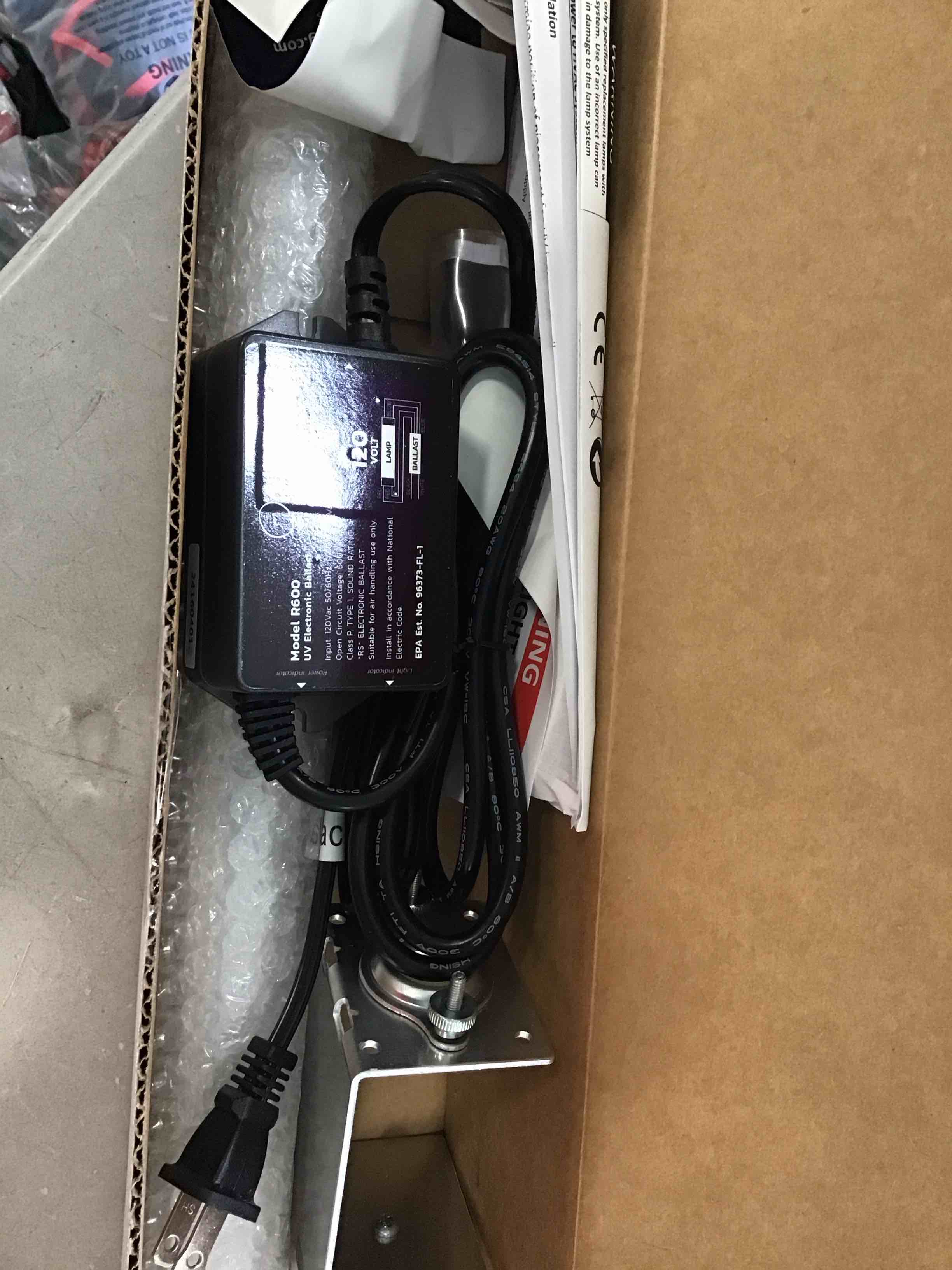 https://s3.amazonaws.com/lotting-images-prod/bidfta/GRA2272079_1740501486172.jpeg