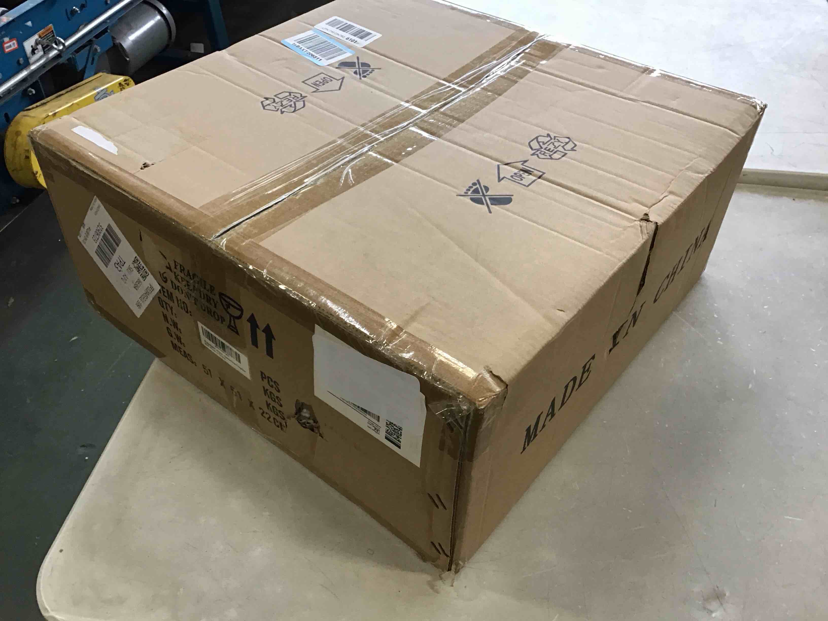 https://s3.amazonaws.com/lotting-images-prod/bidfta/GRA2272336_1741118795925.jpeg