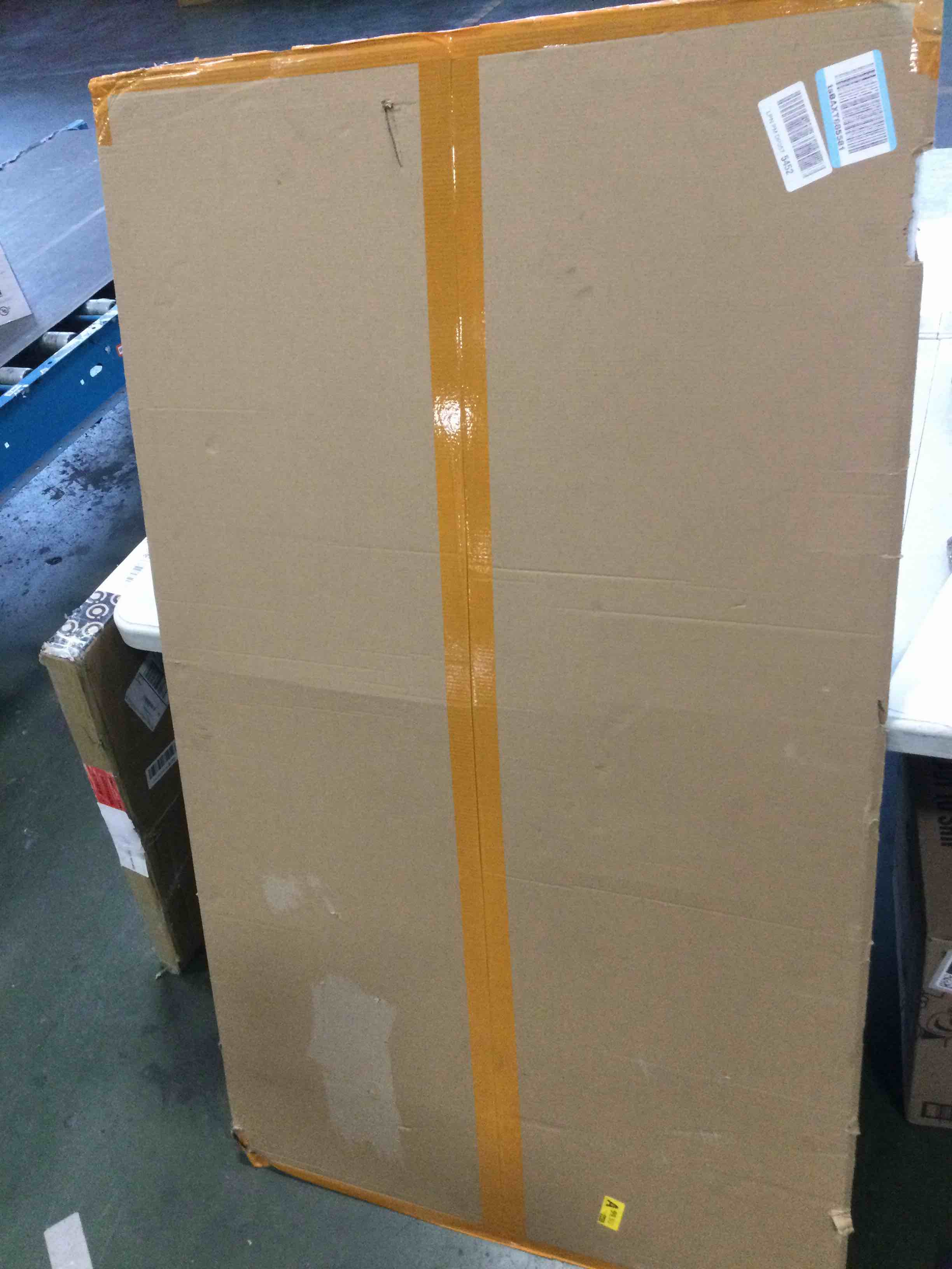 https://s3.amazonaws.com/lotting-images-prod/bidfta/GRA2272484_1741782117872.jpeg