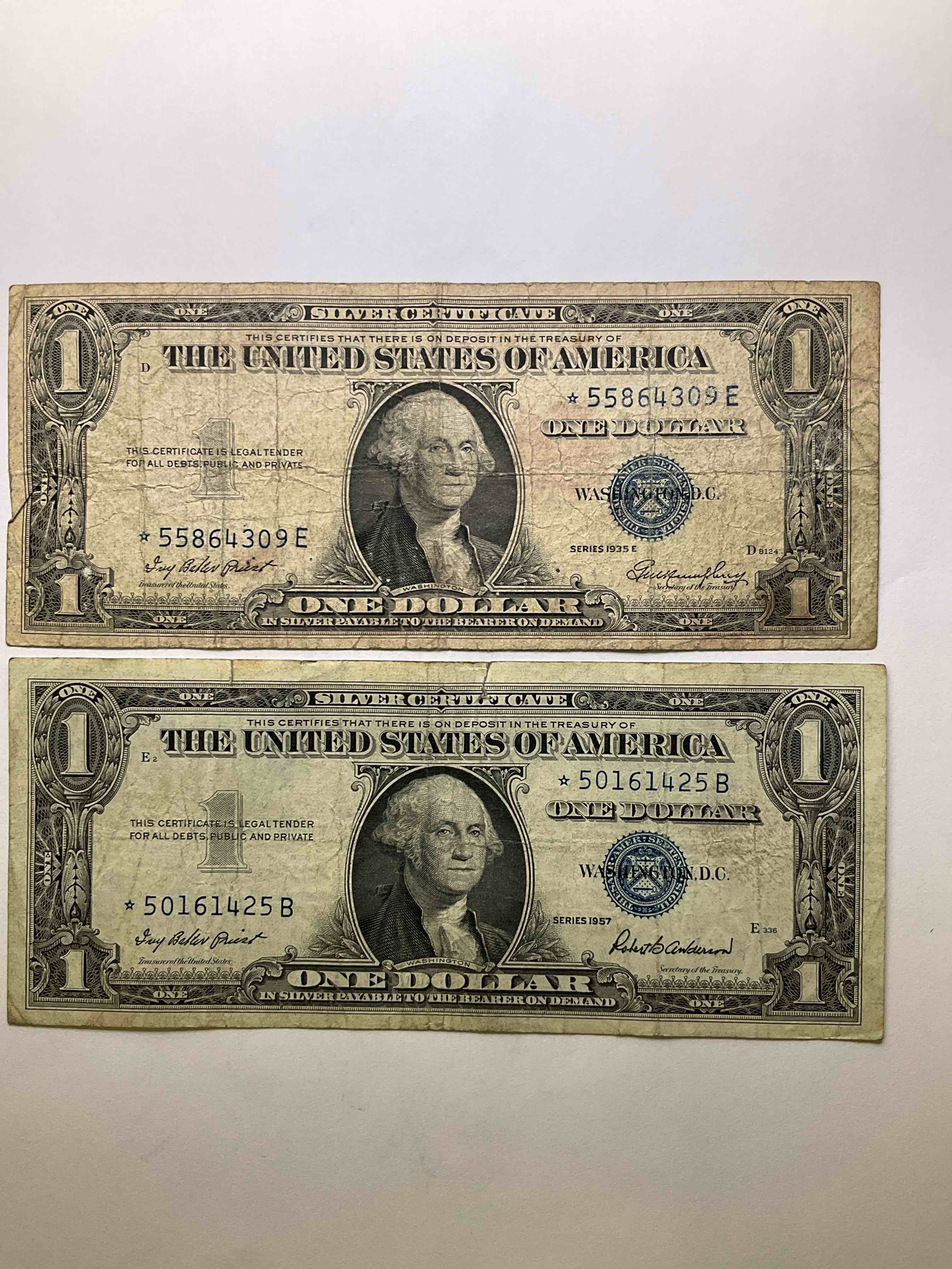 1957 Silver Certificates! Did You Know That Prior To 1964 One Dollar U.S. Paper Money Was Actually Redeemable For Silver Dollars?! Wow How Times Have Changed! Silver Certificates Were Produced From 1878 To 1964 & Are Still Considered Legal Tender At Face Value. Here Are Gorgeous, Circulated 1957 U.S. One Dollar Silver Certificates, With Highly Collectible "Blue Seal!" Own An Awesome Piece Of History!
