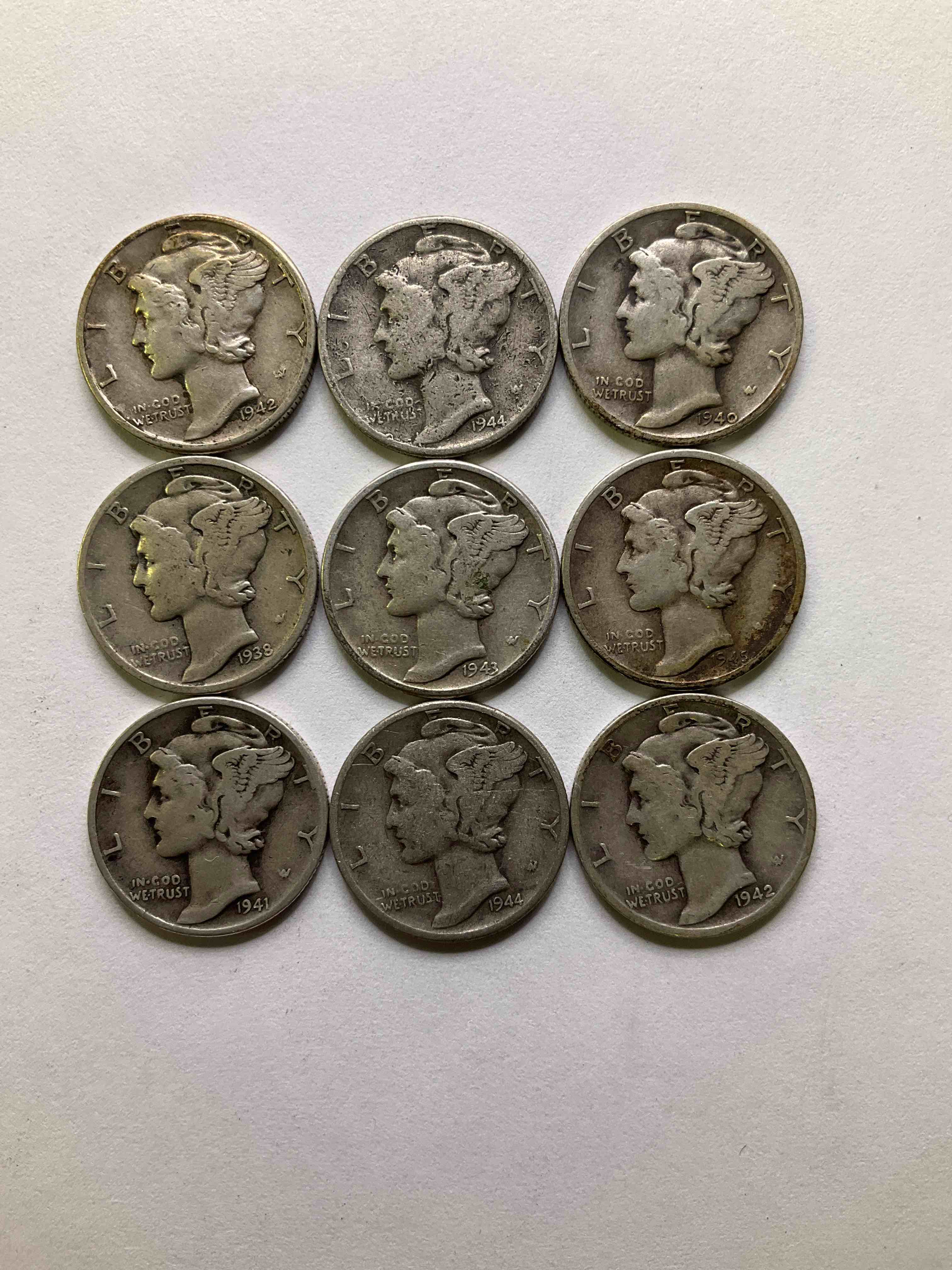 Antique U.S. Pure Fine Silver Mercury Dimes! Silver Mercury Dimes Were Minted From 1916-1945 & Have Become Serious Collector Items! Check Out These Awesome Examples, All In Nice, Circulated Condition With Visible Dates & Varying Years! Rare To Have Visible Dates! Makes For A Great Investment In Precious Metals, Mercury Dimes Are 90% Pure Fine Silver! They Don't Make Em' Like This Anymore!
