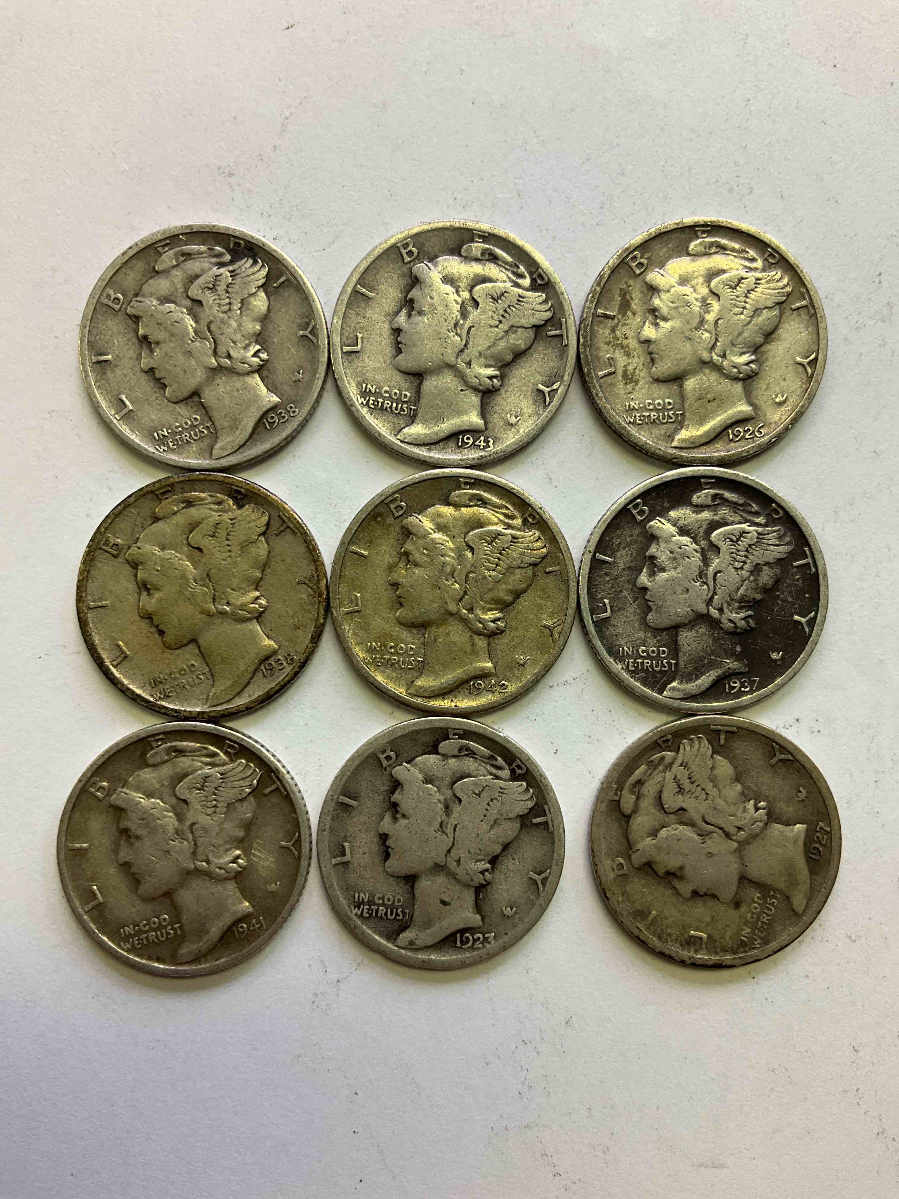 Antique U.S. Pure Fine Silver Mercury Dimes! Silver Mercury Dimes Were Minted From 1916-1945.& Have Become Serious Collector Items! Check Out These Awesome Examples, All In Nice, Circulated Condition With Visible Dates & Varying Years! Rare To Have Visible Dates! Makes For A Great Investment In Precious Metals, Mercury Dimes Are 90% Pure Fine Silver! They Don't Make Em' Like This Anymore!