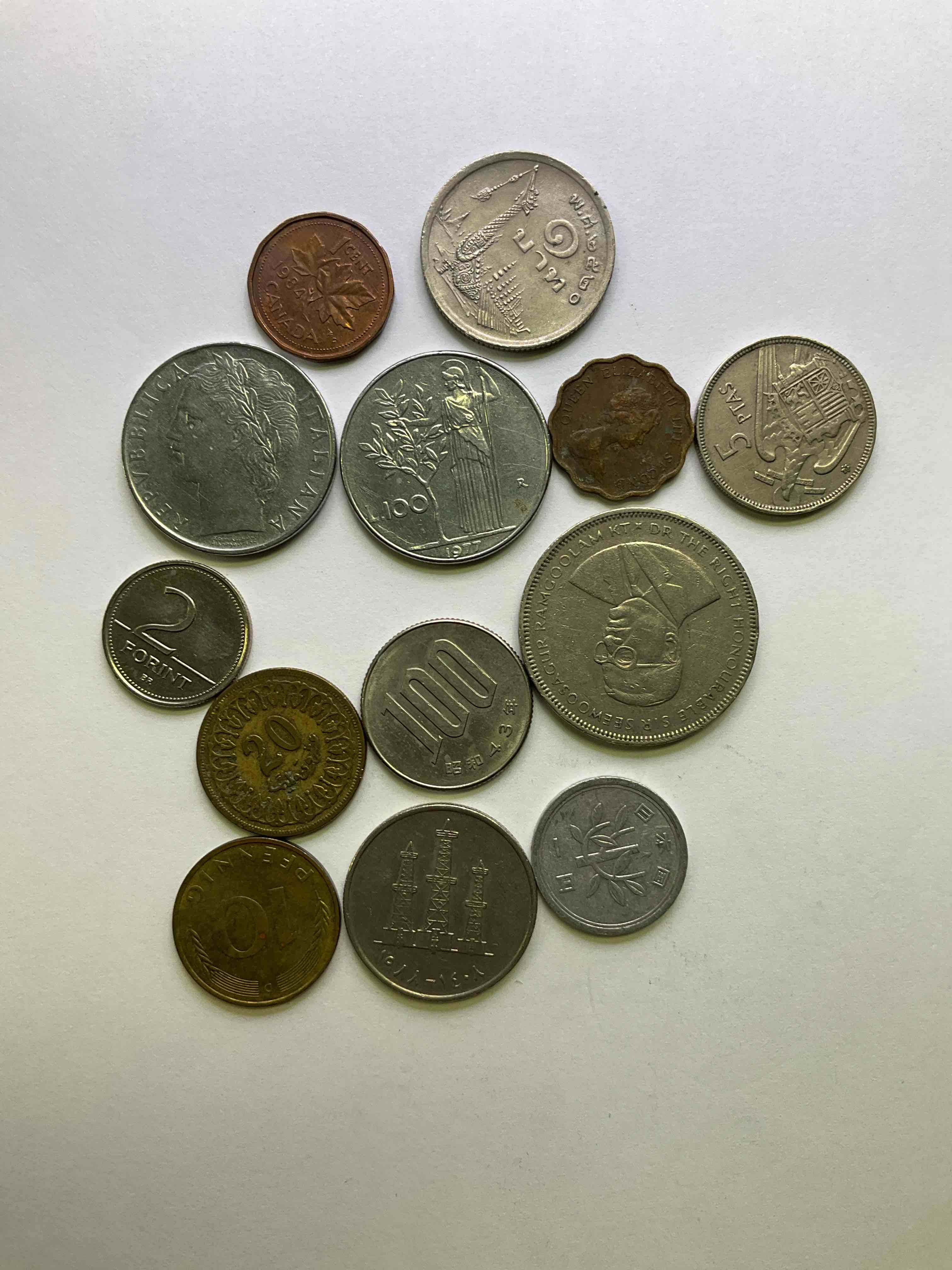 World Coins, Antique & Vintage! Each Lot Is Unique! Many Different Years, Countries, Sizes & Exotic Places. This Cool Collection Of Antique Coins From Around The World Is Loads Of Fun! Have Fun Identifying Each Coin & Country As A Great Educational Tool! A Great Investment Too!