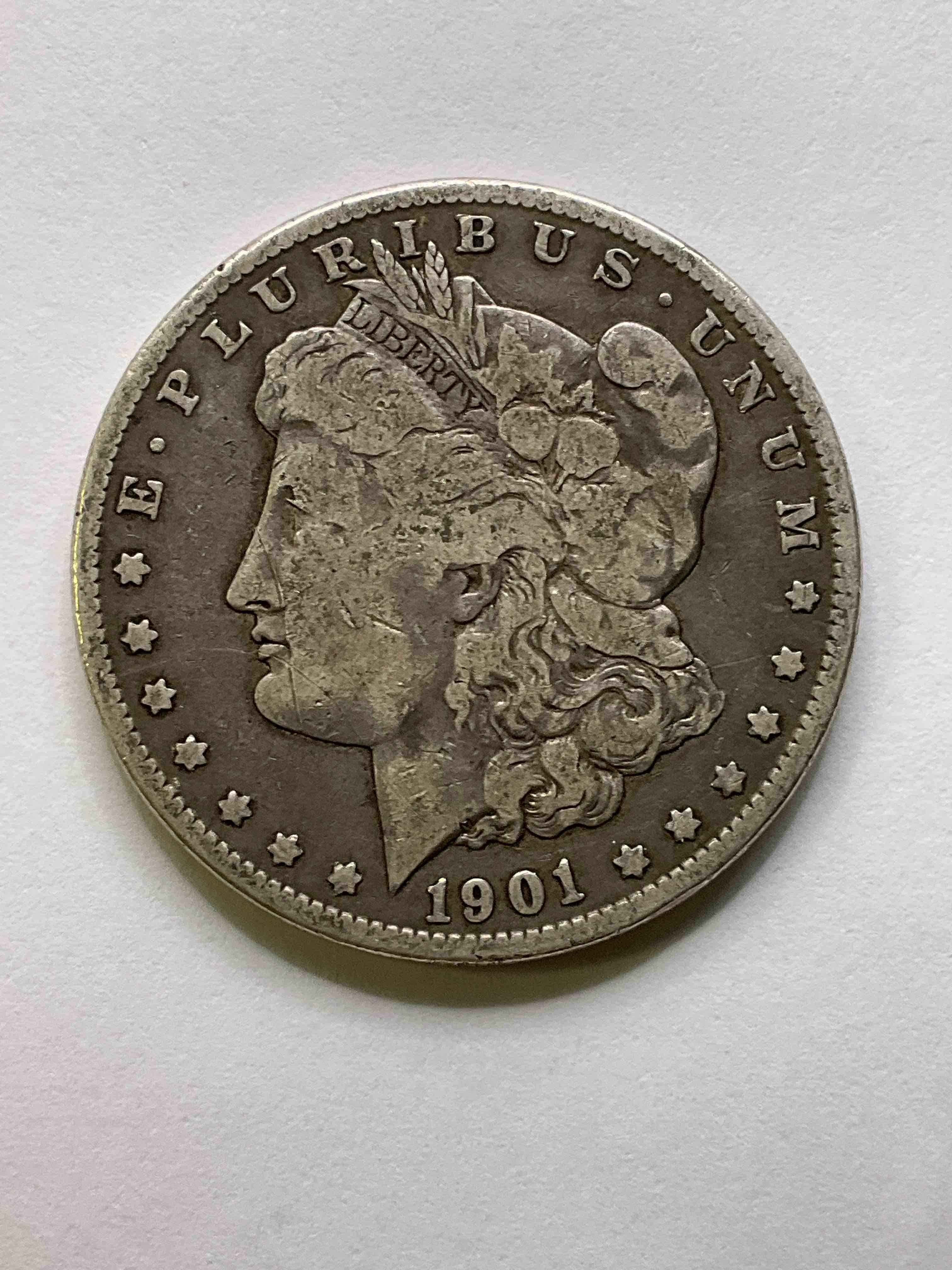 Wow! 1901 Early Silver Morgan Dollar U.S. Coin, Rare To See In This Excellent Of Condition! Morgan Dollars Were Minted From 1878-1921 & Have Become One Of The Most Collectible Coins In History. This Large, Circulated, 1.5" Diameter, Heavy, Gorgeous Coin Is 90% Silver & 10% Copper, Giving It A Net Weight of .77344 oz. Of Pure Silver! Own A Valuable Piece Of History & An Incredible Investment In Precious Metals!